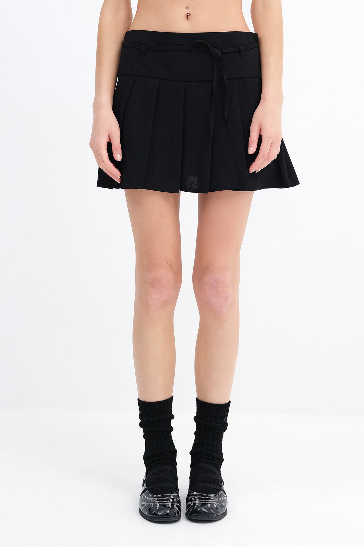 Black_Pleated-Mini-Skirt-addax