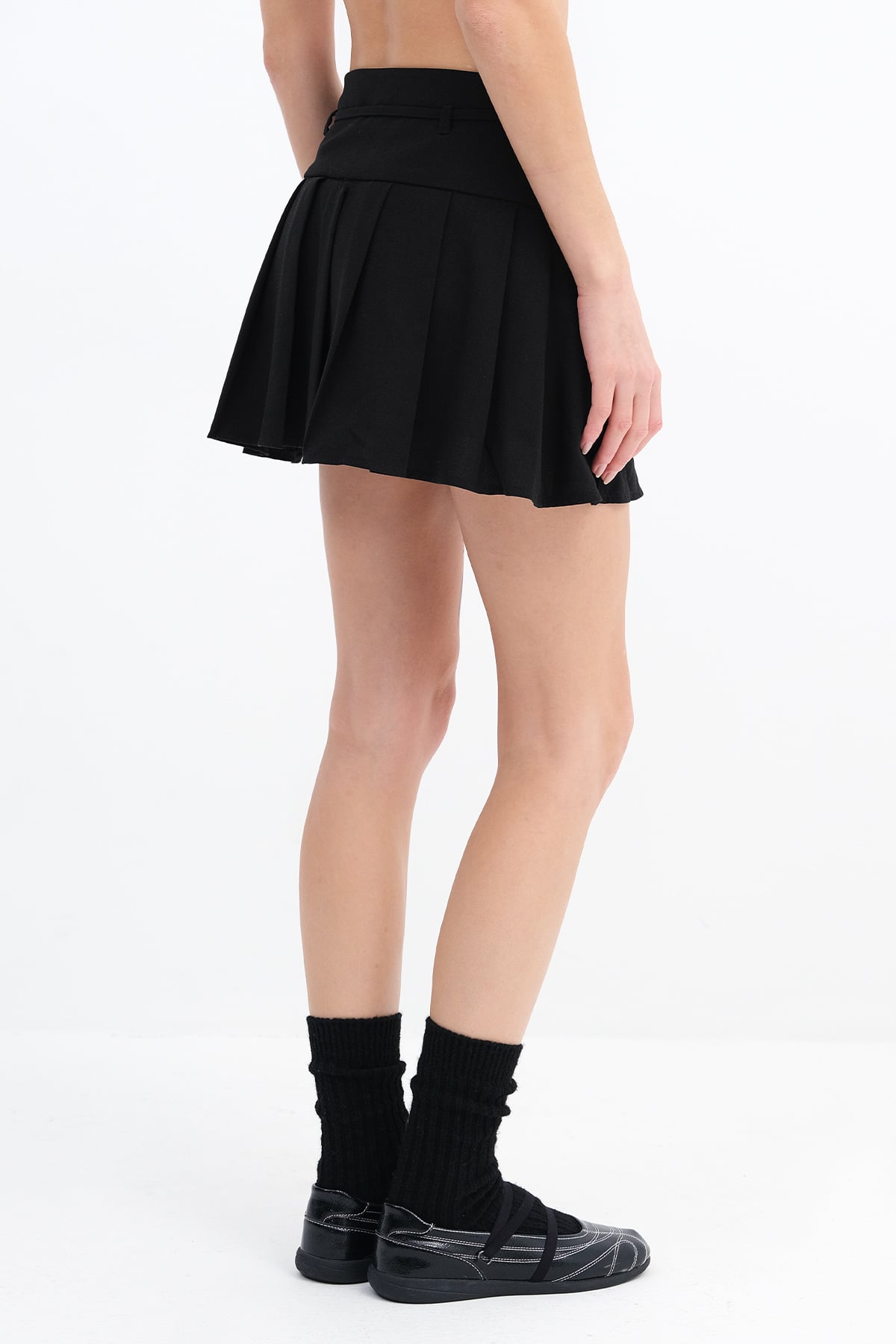 Black_Pleated-Mini-Skirt-addax