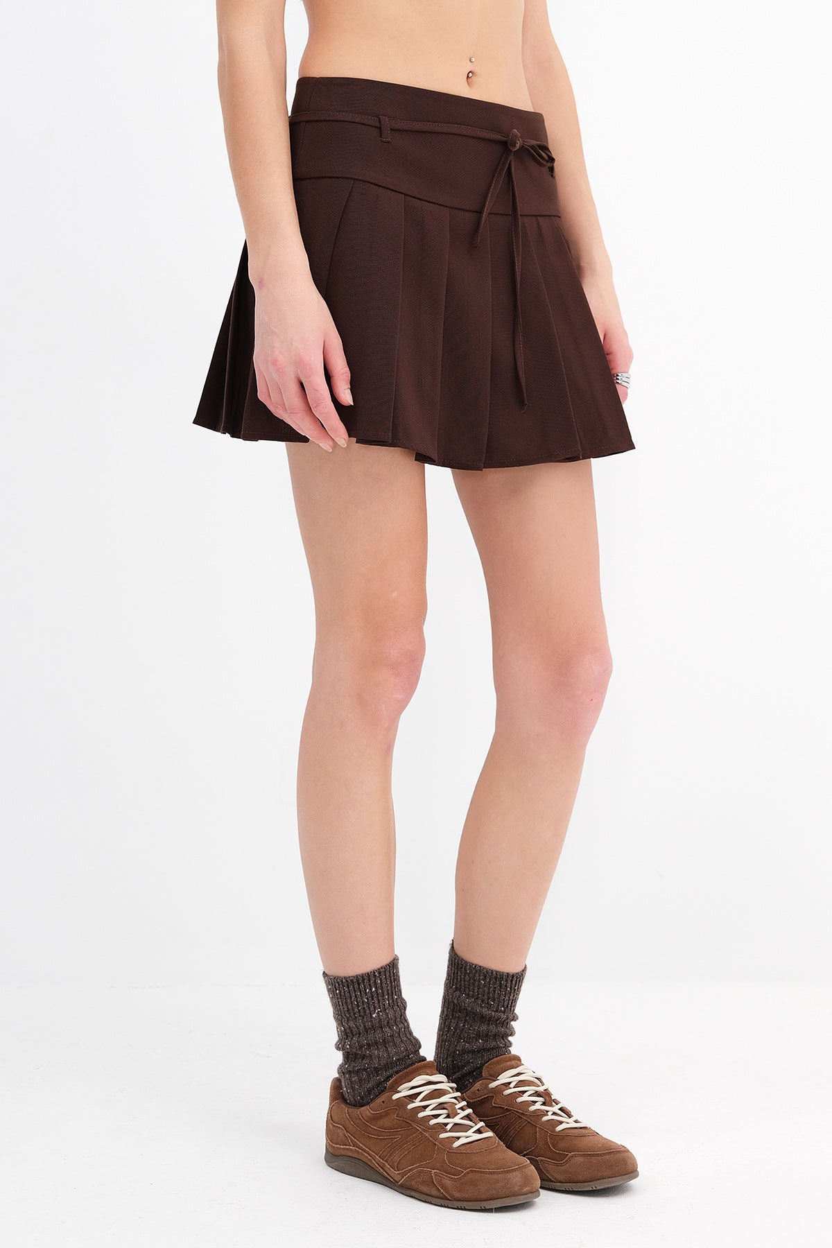 Bitter-Coffee_Pleated-Mini-Skirt-addax