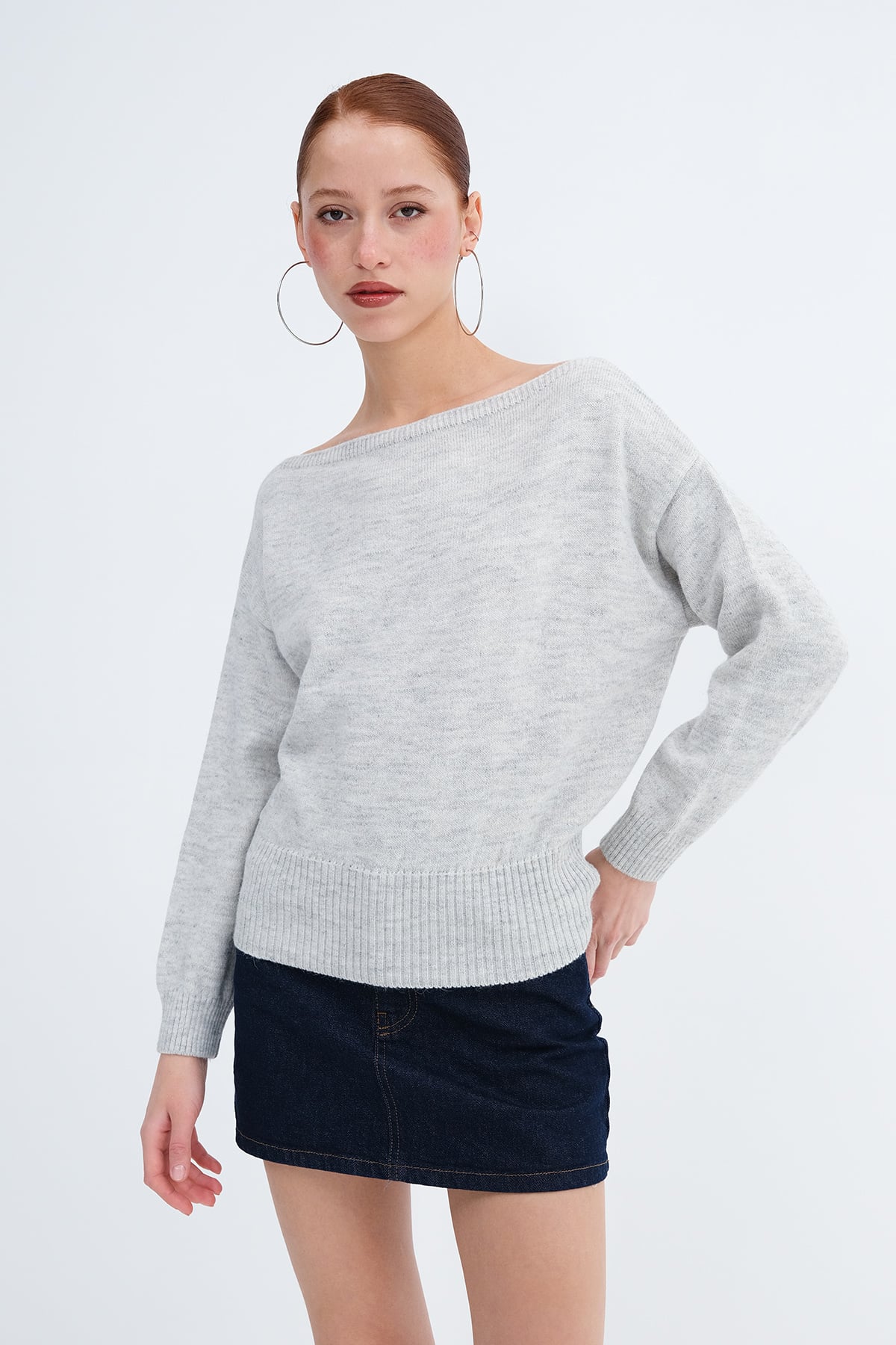 Snow-Melange_Boat-Neck-Knit-Sweater-addax