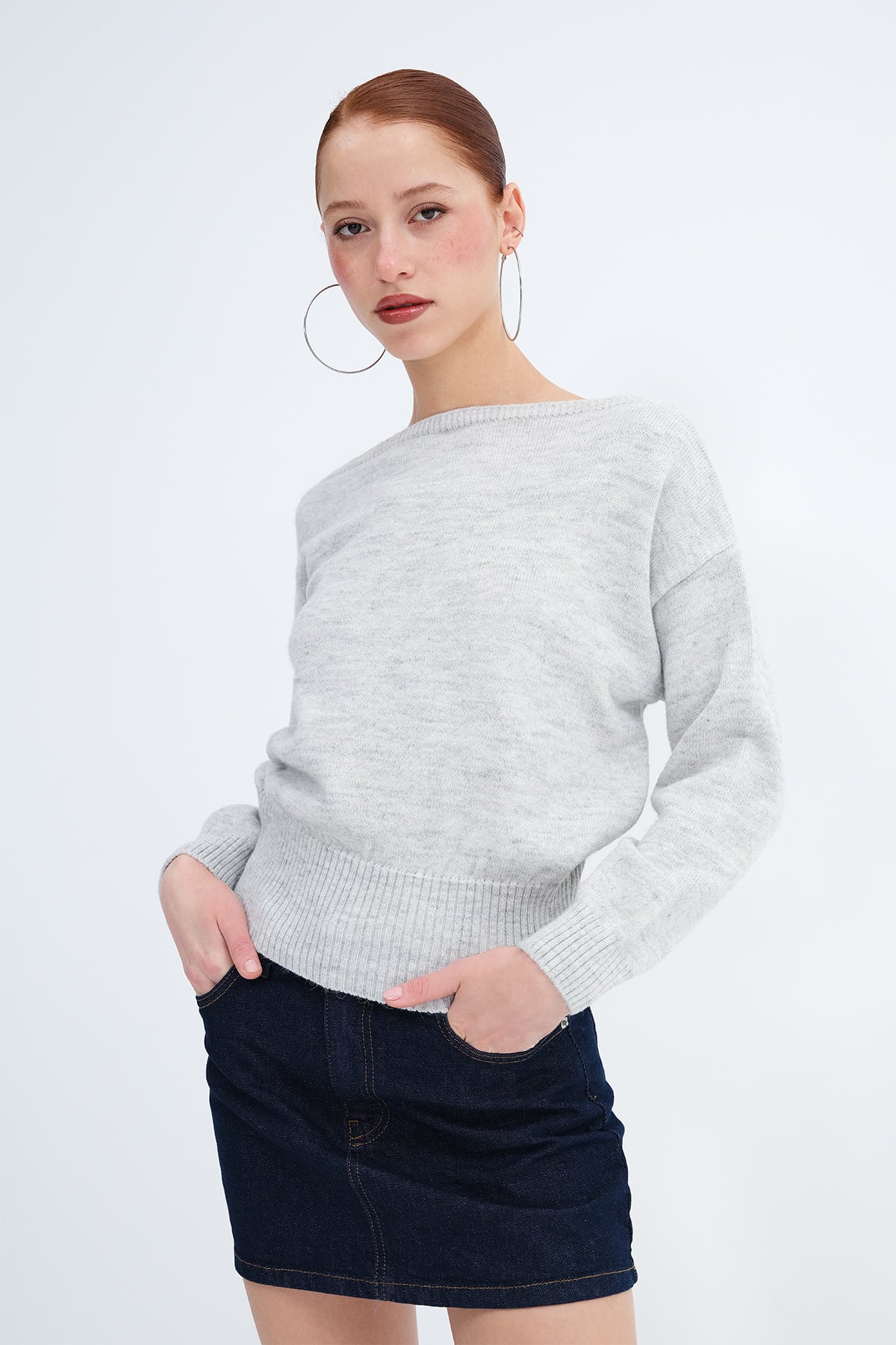 Snow-Melange_Boat-Neck-Knit-Sweater-addax