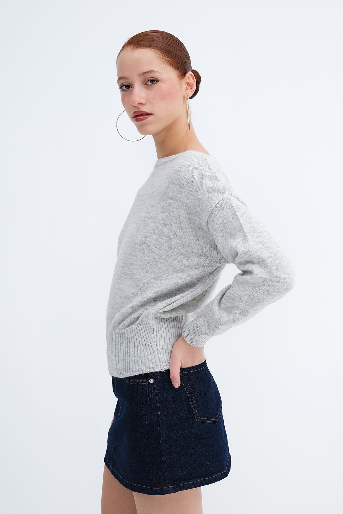 Snow-Melange_Boat-Neck-Knit-Sweater-addax