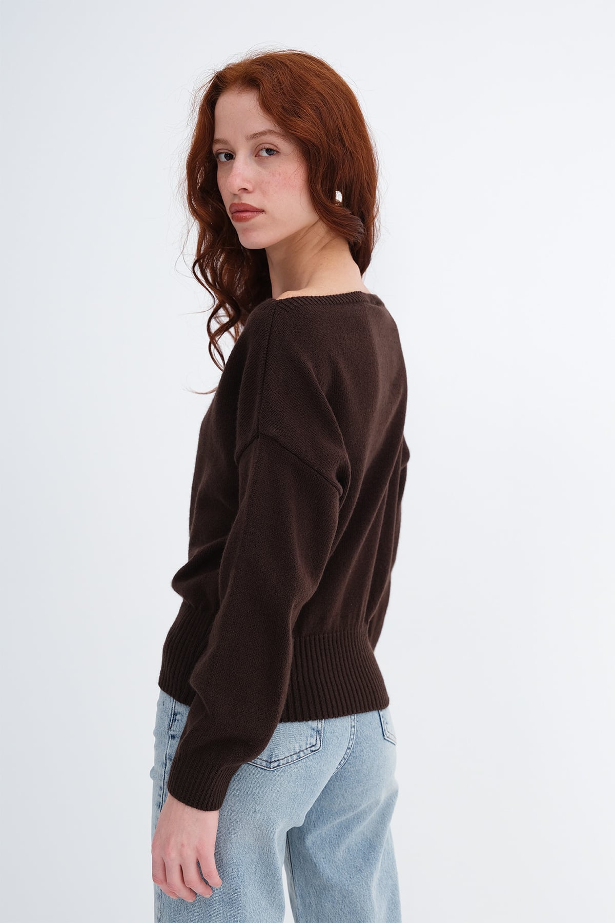 Bitter-Coffee_Boat-Neck-Knit-Sweater-addax