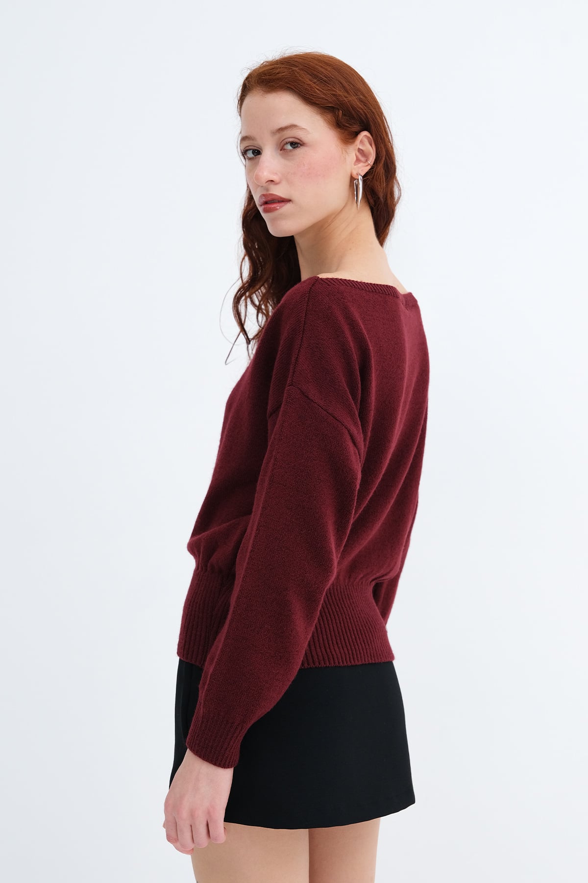 Light-Burgundy_Boat-Neck-Knit-Sweater-addax