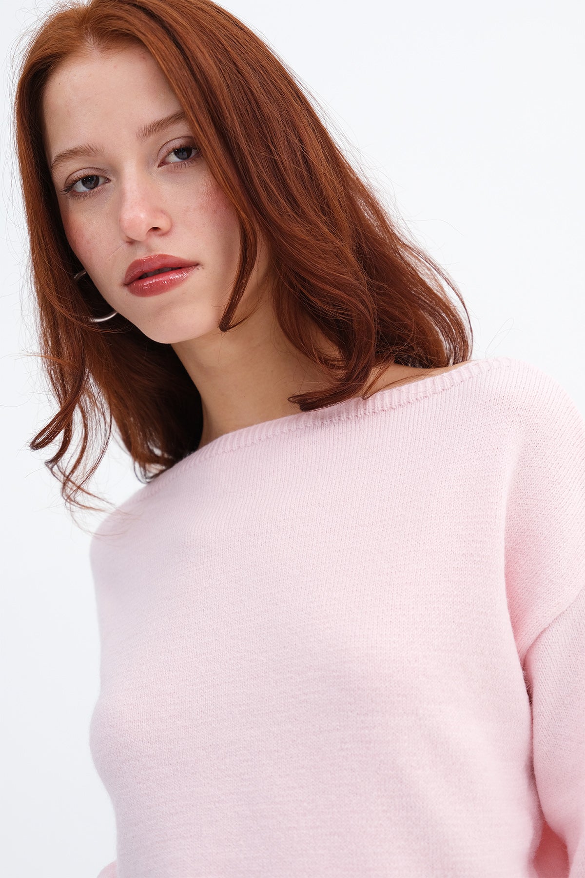 Lotus_Boat-Neck-Knit-Sweater-addax