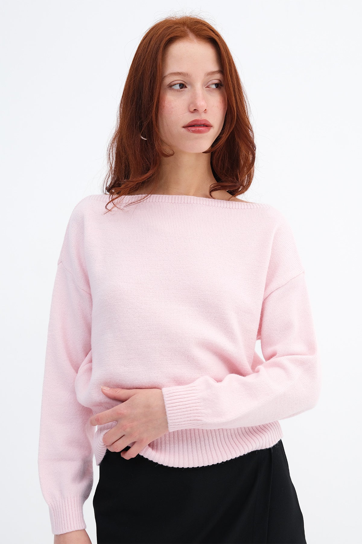 Lotus_Boat-Neck-Knit-Sweater-addax