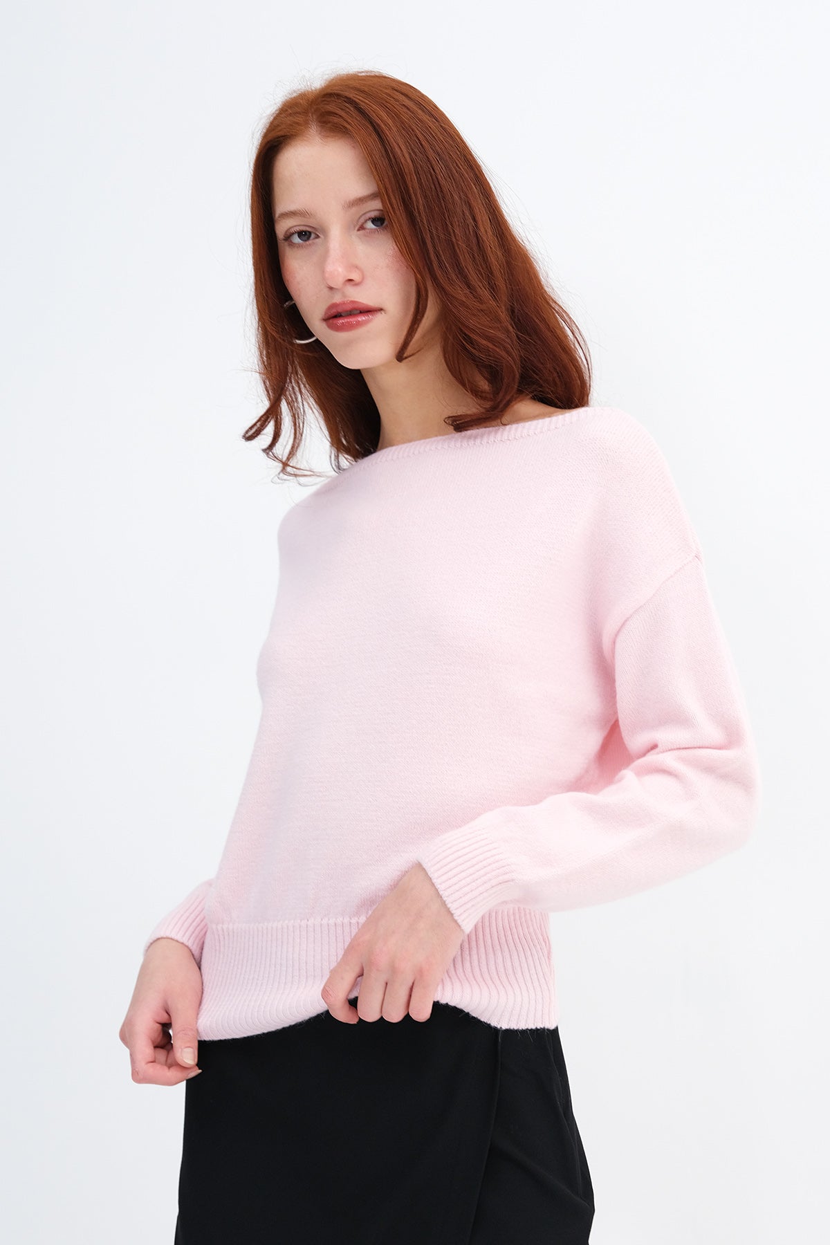 Lotus_Boat-Neck-Knit-Sweater-addax