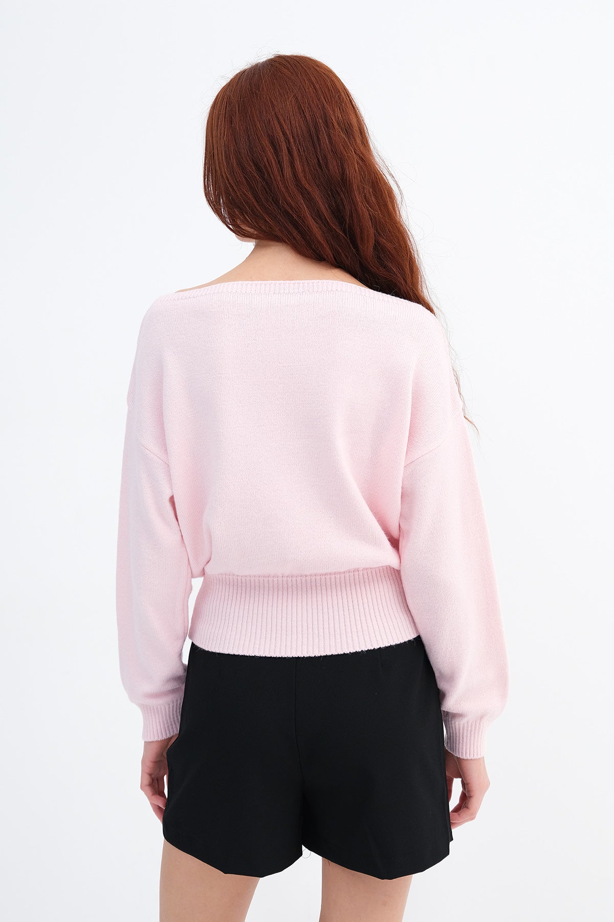 Lotus_Boat-Neck-Knit-Sweater-addax