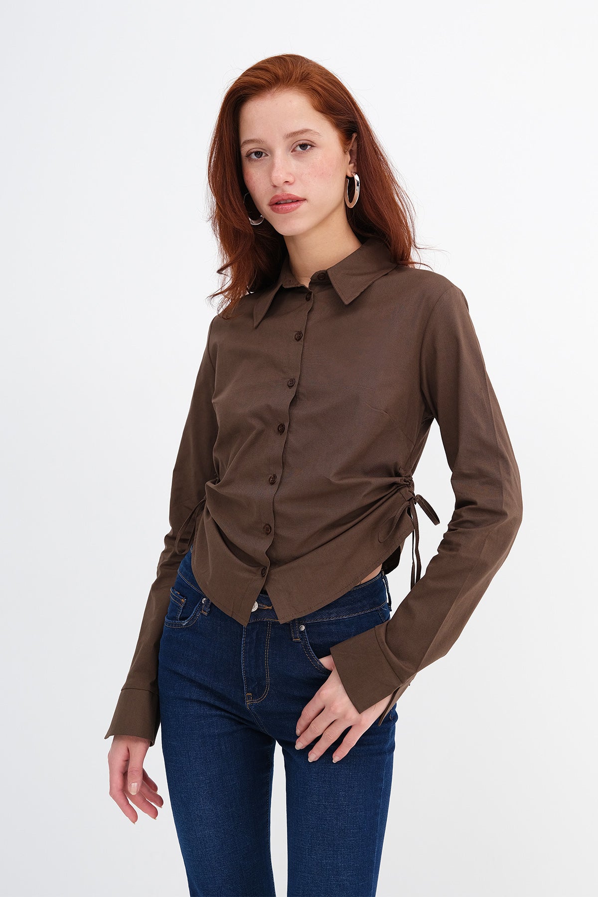 Bitter-Coffee_Ruched-Side-Shirt-addax