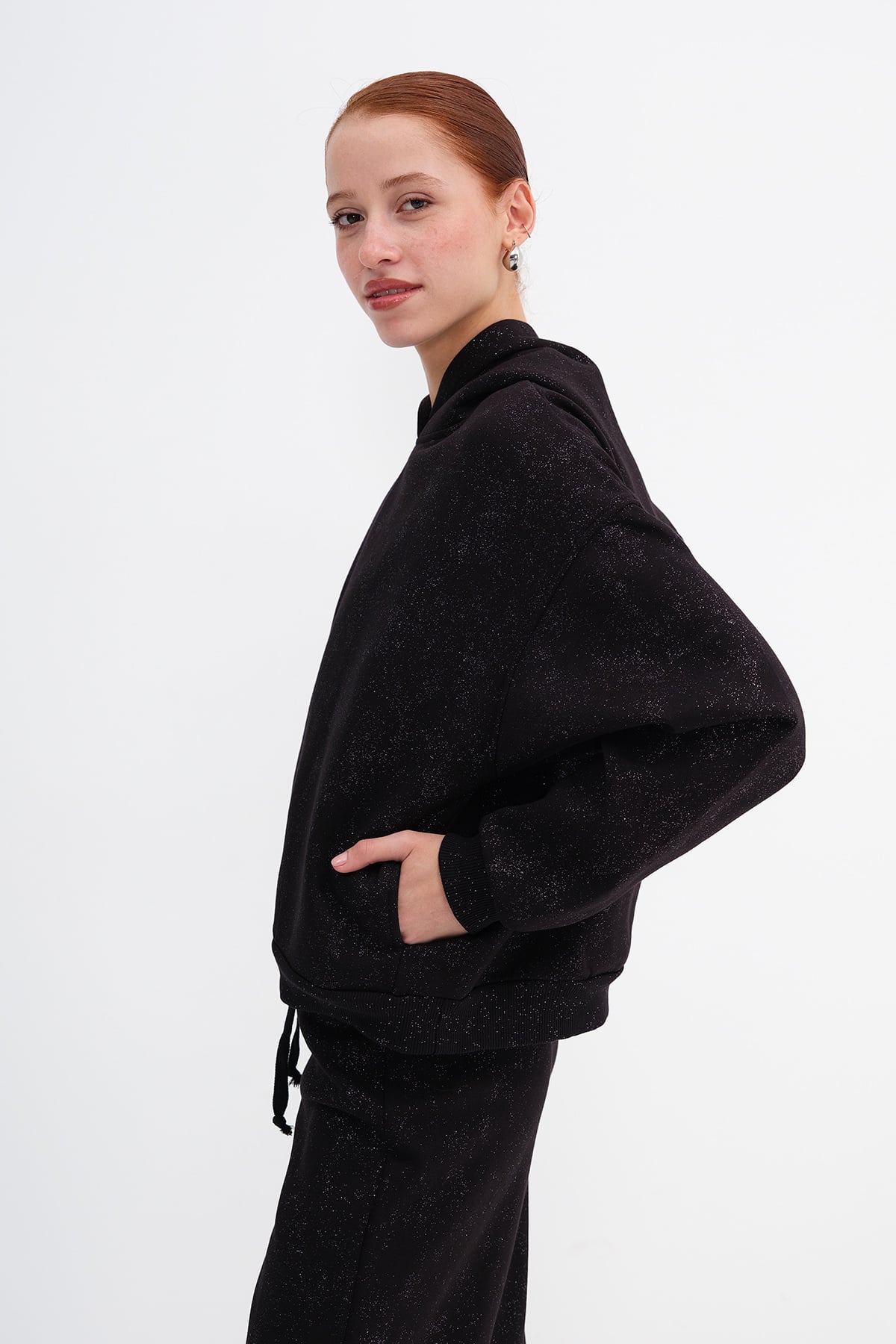 Black_Glitter-Hooded-Sweatshirt-addax