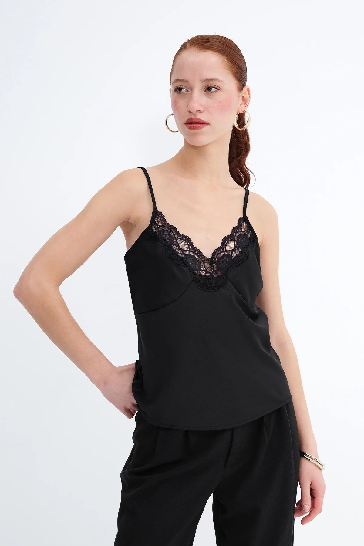 Black_Satın-Strappy-Top-Wıth-Lace-Trım-addax