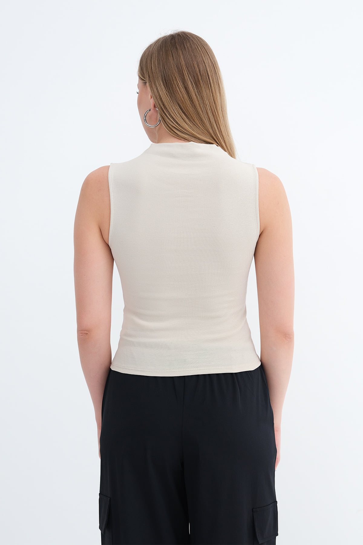 Stone_High-Neck-Tank-Top-addax