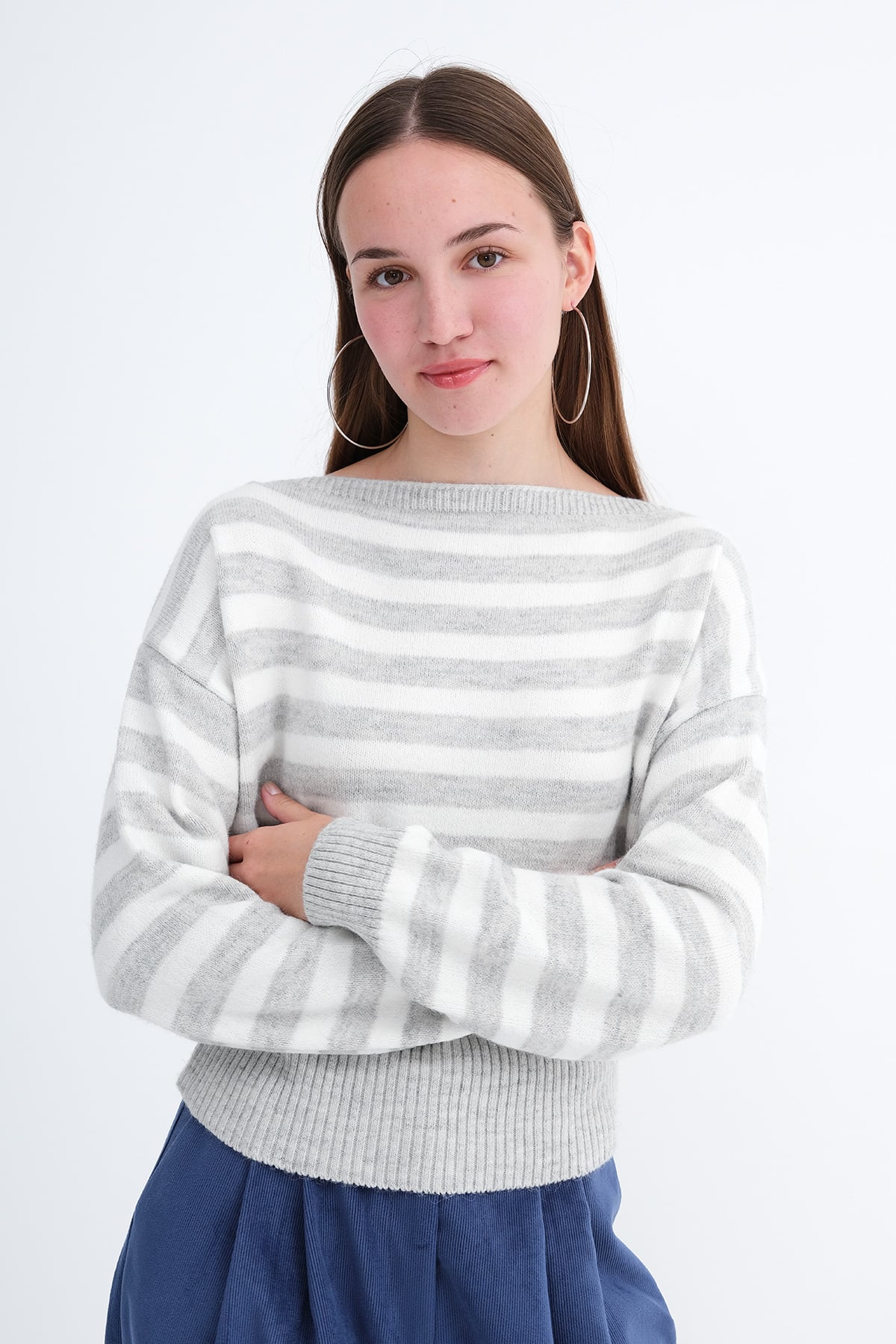 Snow-Melange-Ecru_Boat-Neck-Striped-Knit-Sweater-addax