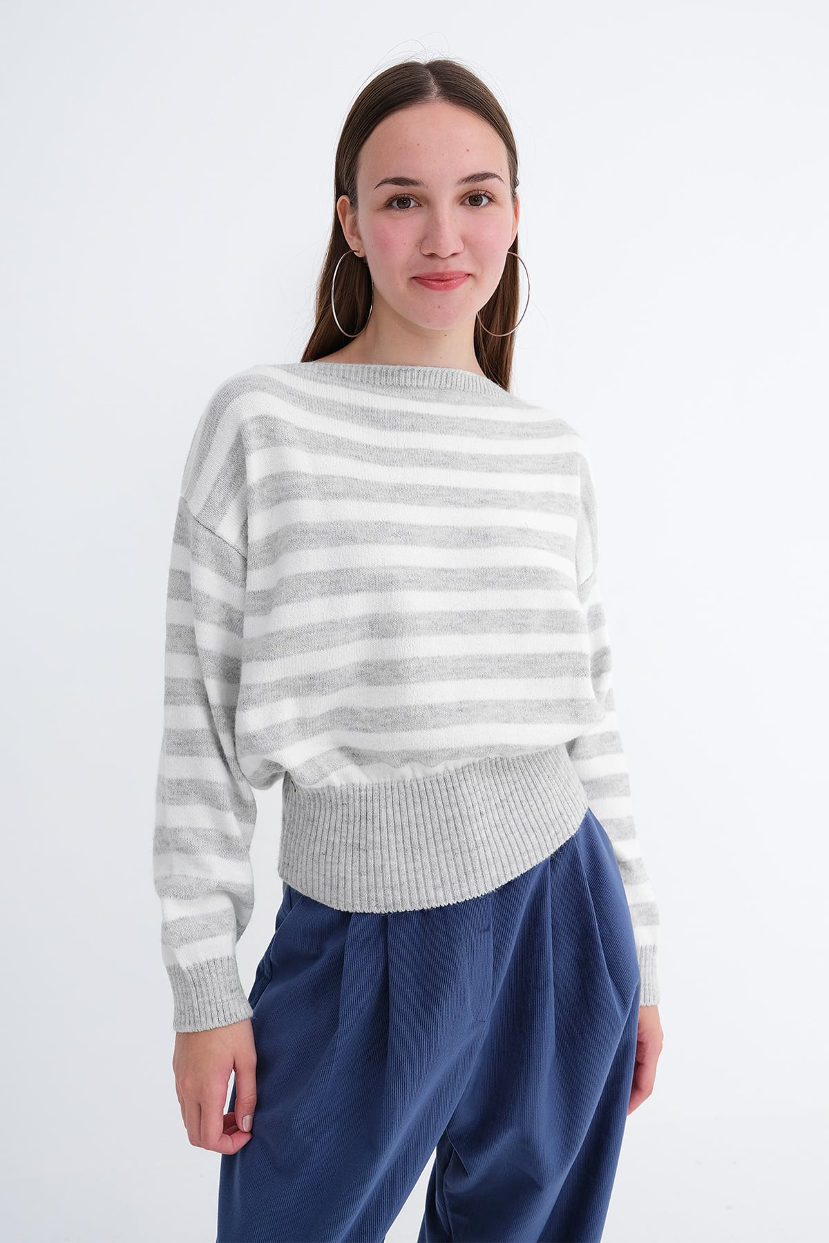Snow-Melange-Ecru_Boat-Neck-Striped-Knit-Sweater-addax