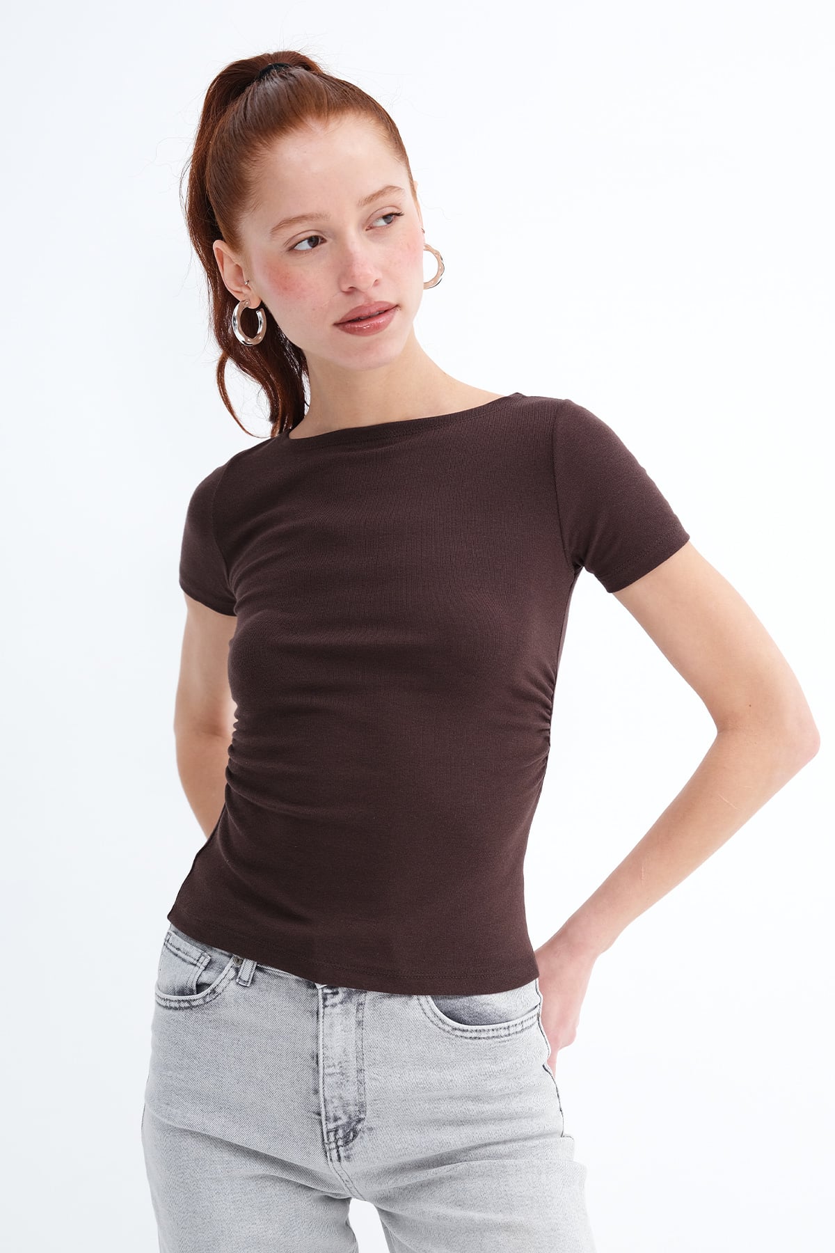 Brown_Side-Ruched-Modal-Basic T-Shirt-addax