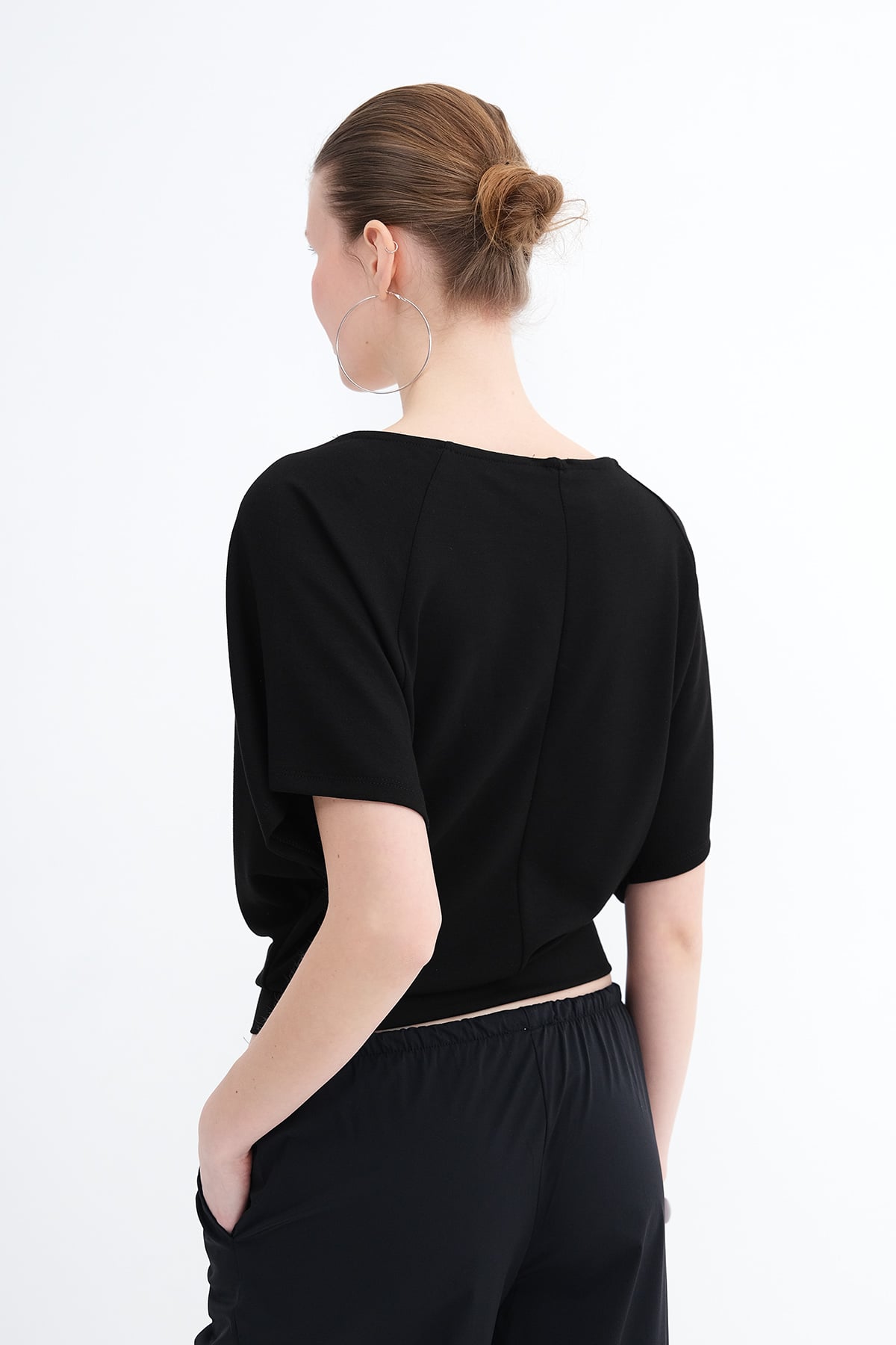 Black_Boat-Neck-Basic-T-Shirt-addax