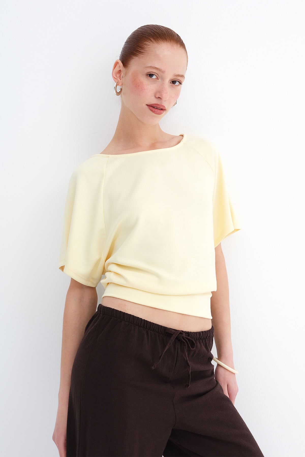 Yellow_Boat-Neck-Basic-T-Shirt-addax