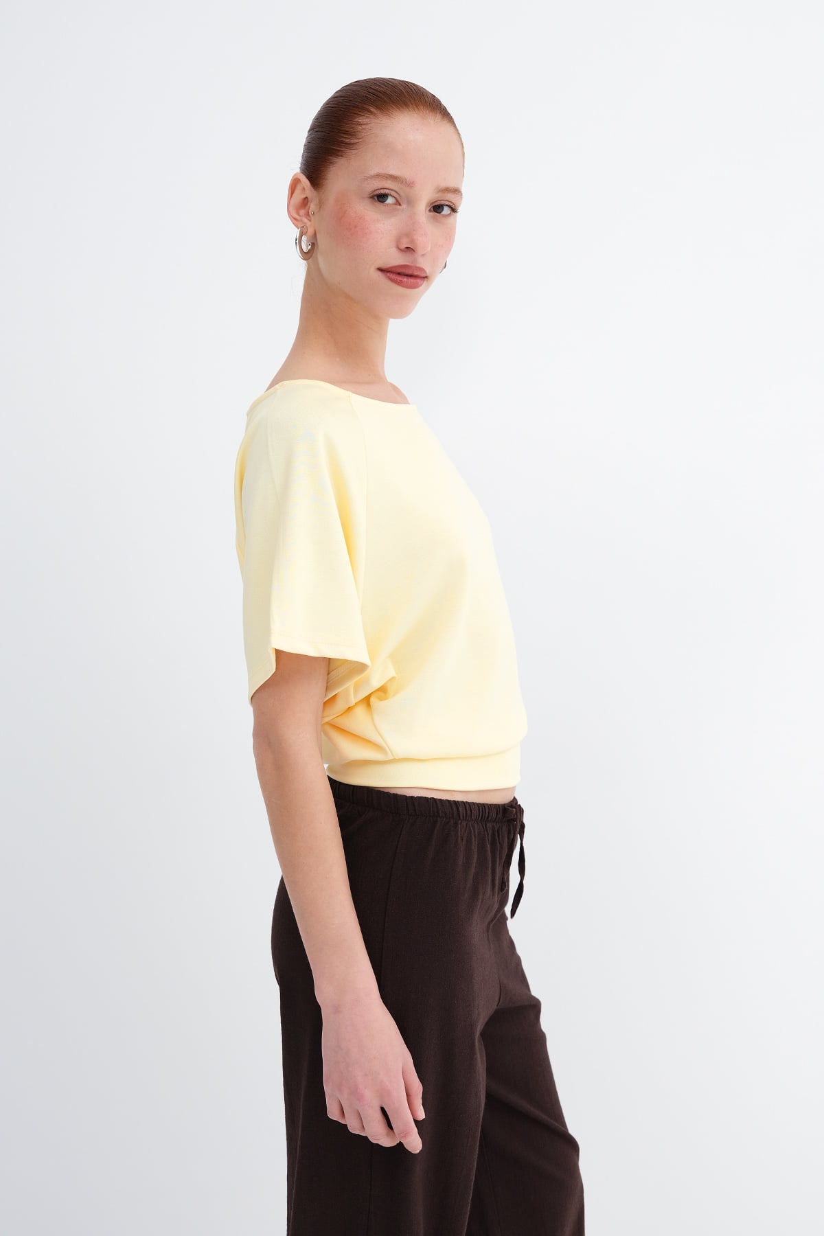 Yellow_Boat-Neck-Basic-T-Shirt-addax