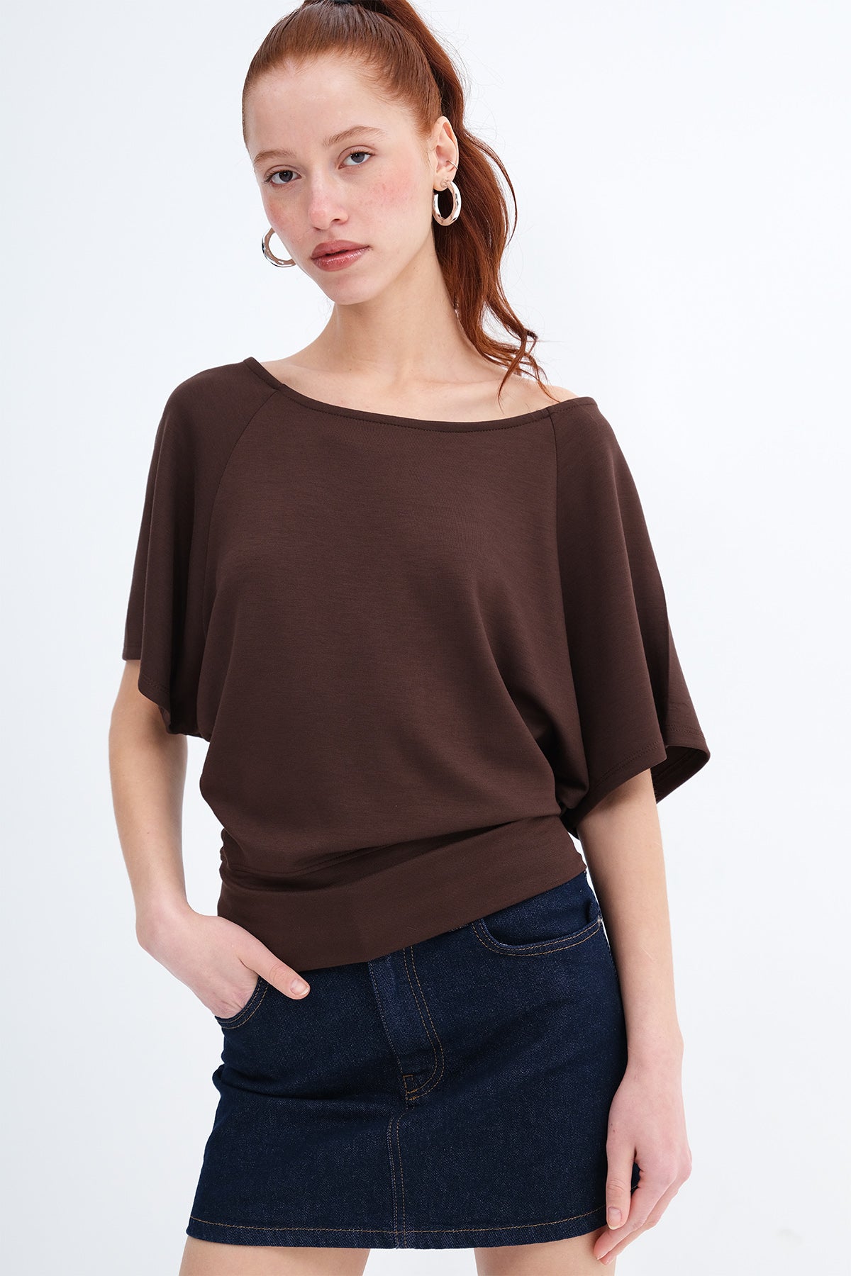 Brown_Boat-Neck-Basic-T-Shirt-addax