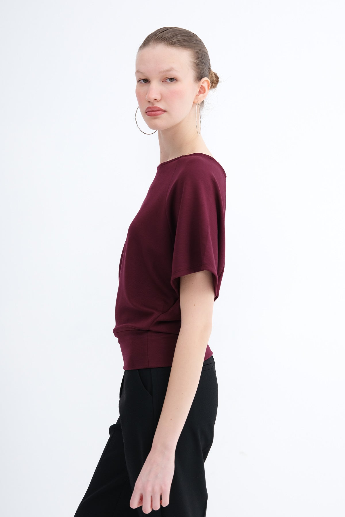 Burgundy_Boat-Neck-Basic-T-Shirt-addax