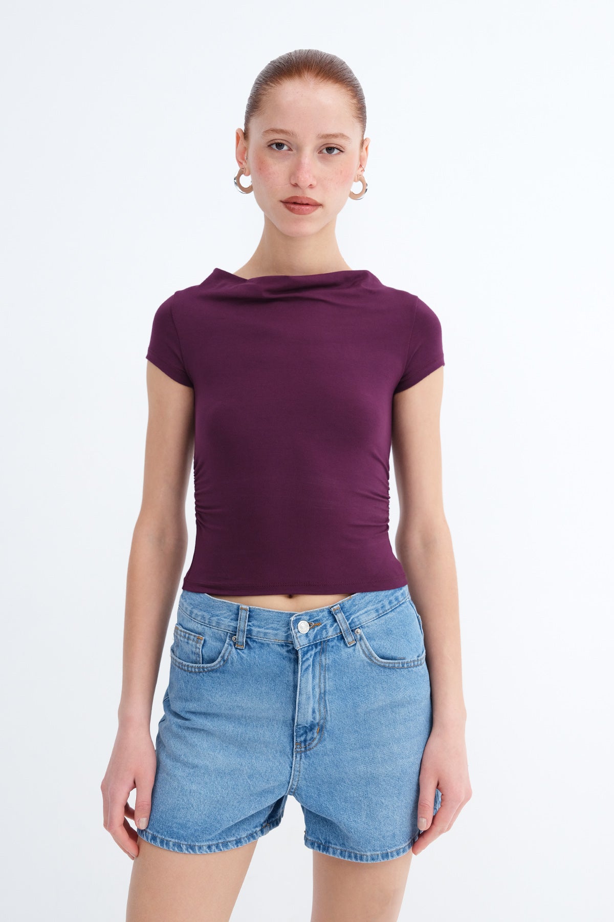 Gardenia_Boat-Neck-Ruched-Side-T-shirt-addax