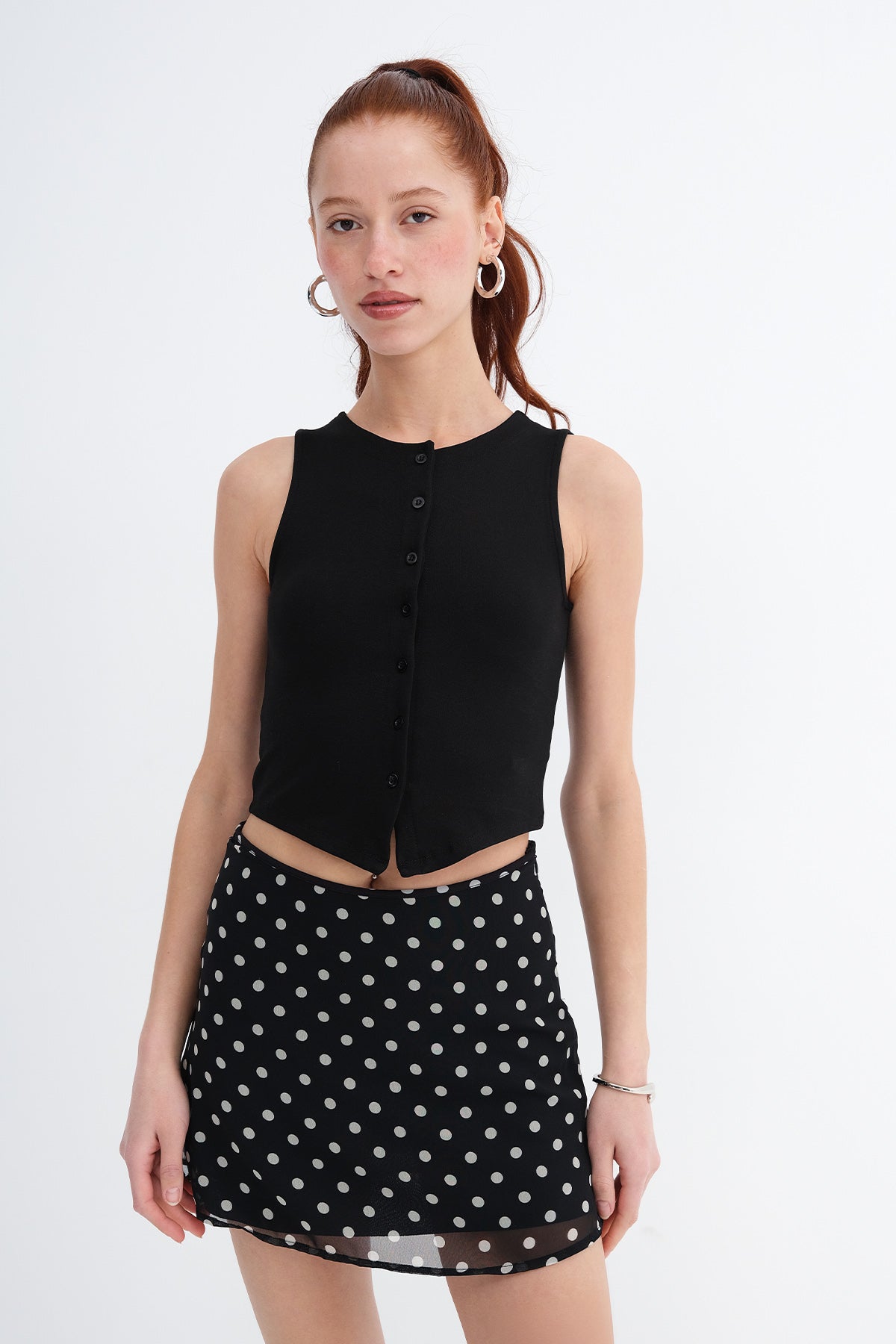 Black_Crew-Neck-Buttoned-Vest-addax