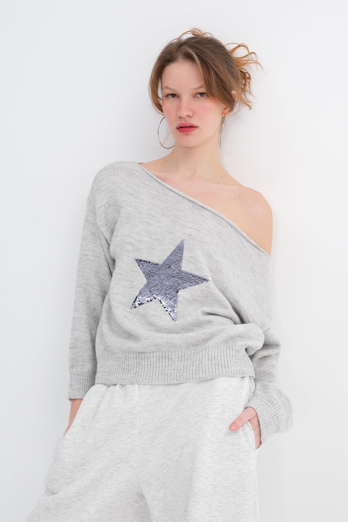 Star Embellished Boat Neck Knit Sweater