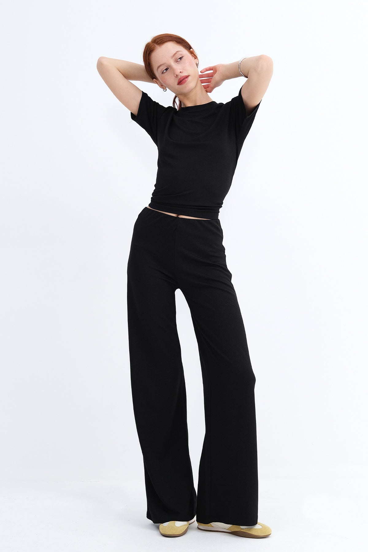 Black_Elastic-Waist-Pants-addax