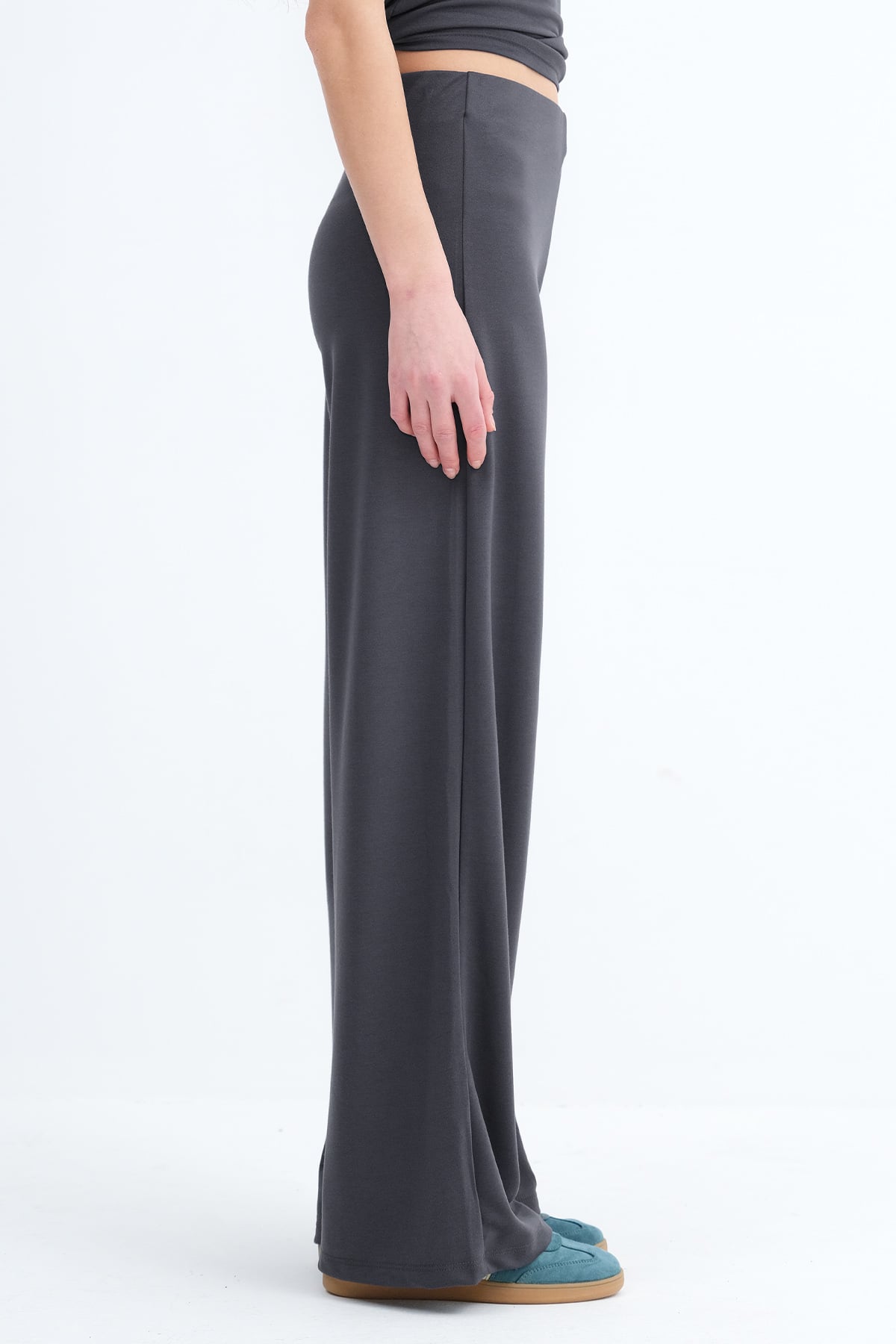 Charcoal_Elastic-Waist-Pants-addax
