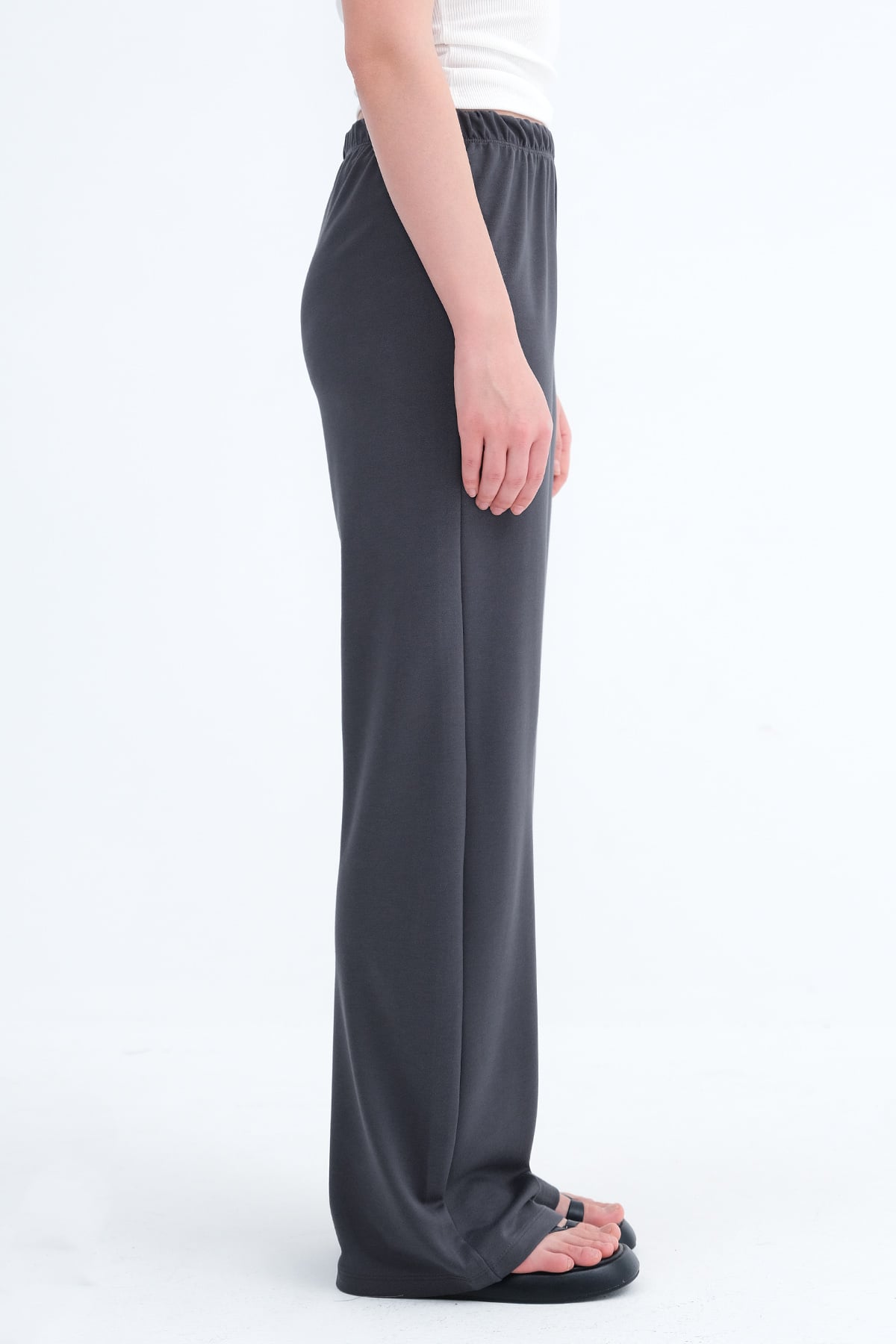 Charcoal_Elastic-Waist-Pants-addax