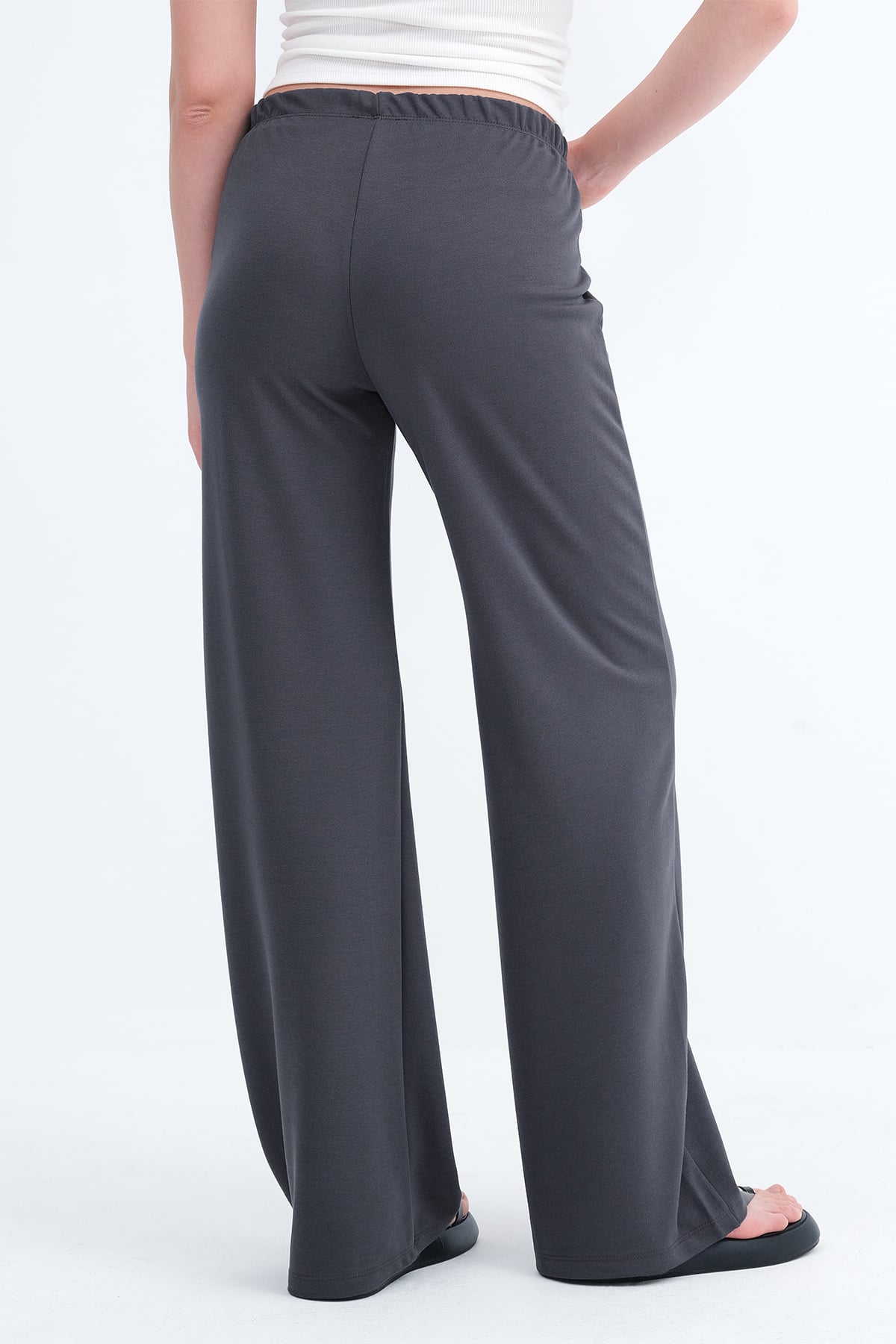 Charcoal_Elastic-Waist-Pants-addax