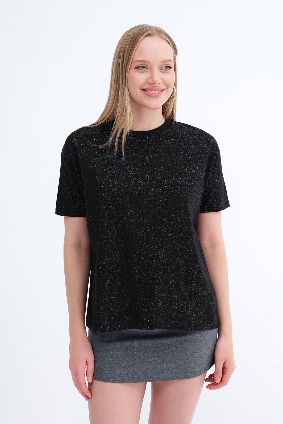 Silvery-Black_Crew-Neck-Glitter-T-shirt-addax