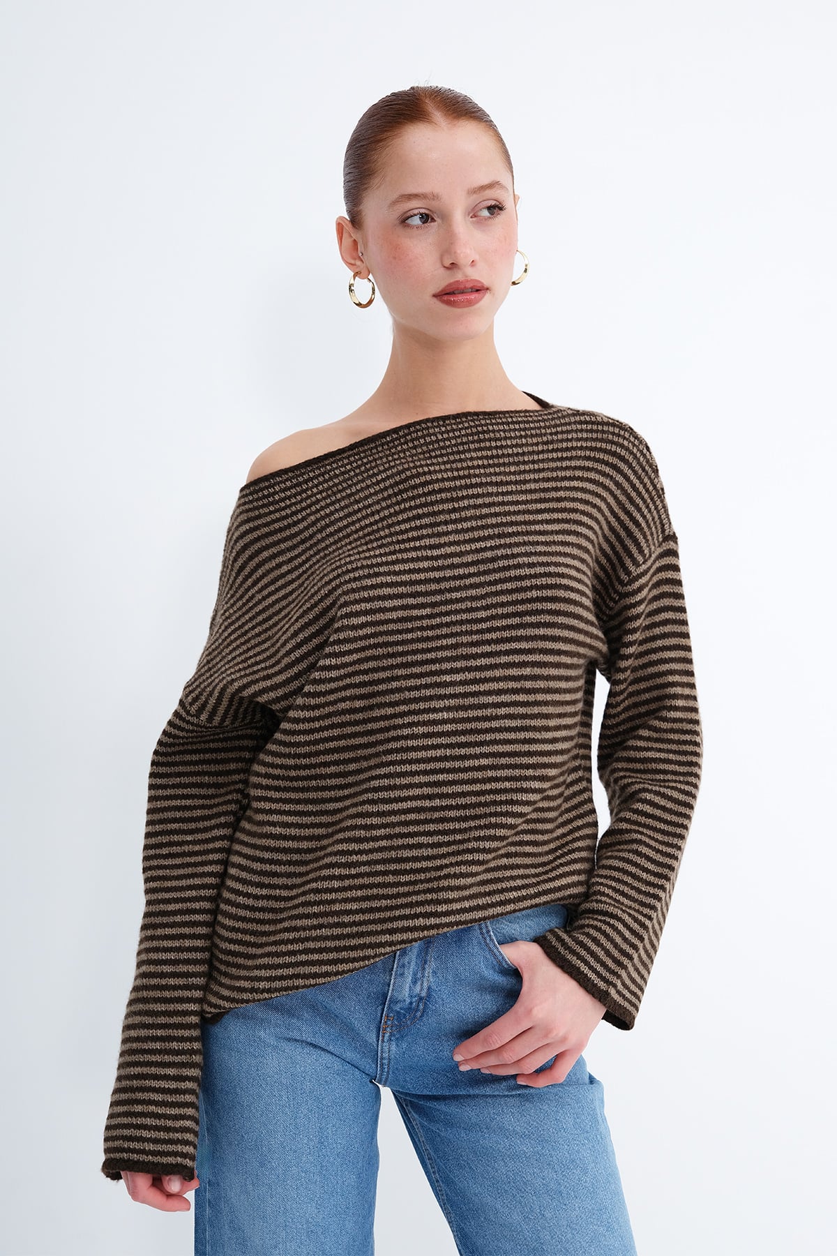 Brown---Mink_Star-Knit-Sweater-addax