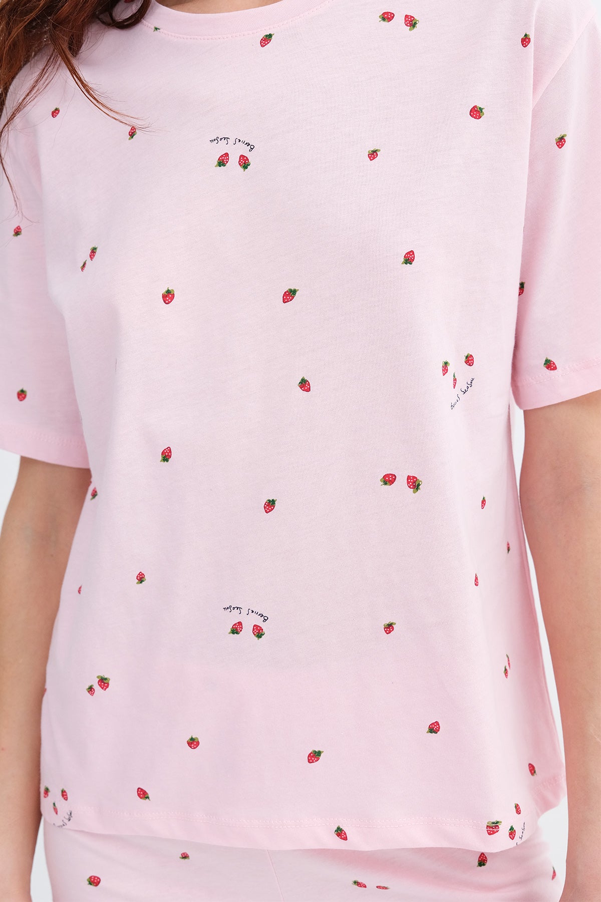 Pink_Strawberry-Print-Shorts-Pajama-Set-addax