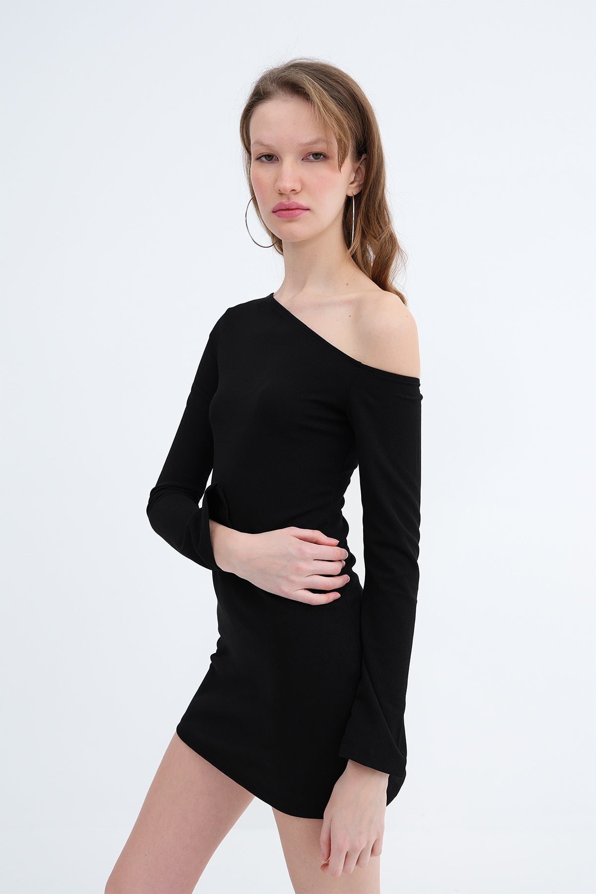 Black_Long-Sleeve-Mini-Dress-addax