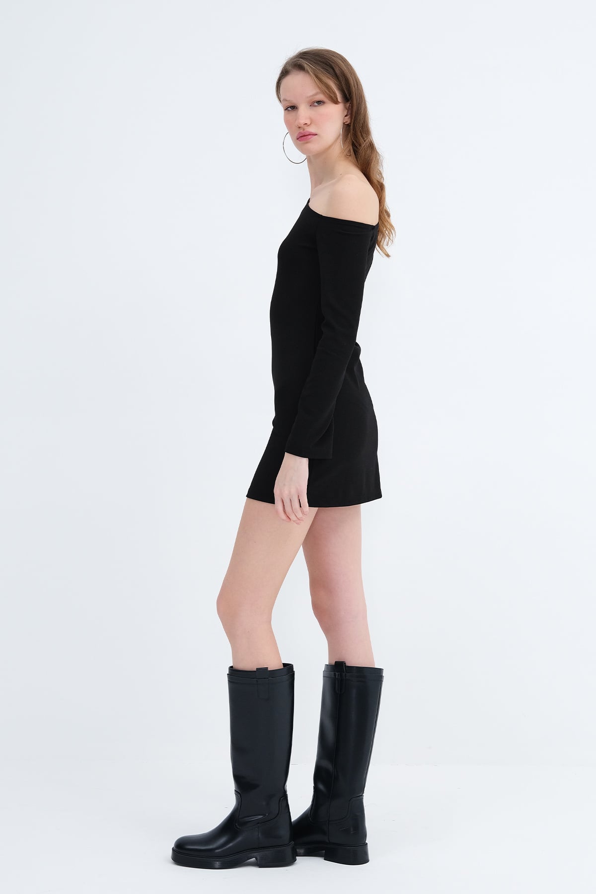 Black_Long-Sleeve-Mini-Dress-addax