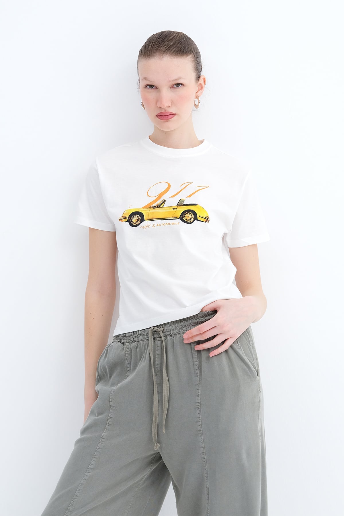 Ecru_Car-Printed-T-Shirt-addax