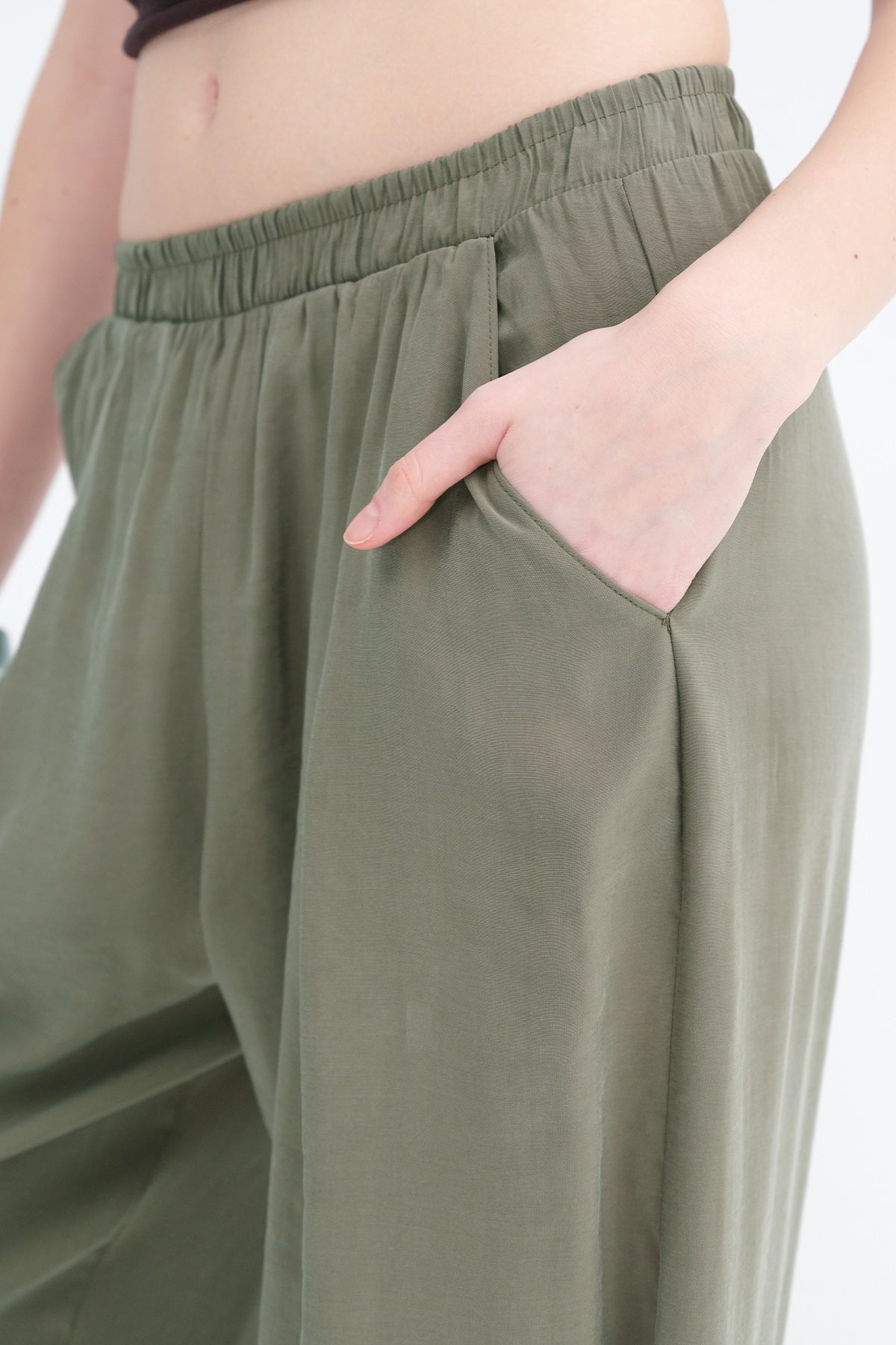 Khaki_Elastic-Waist-Modal-Pants-addax