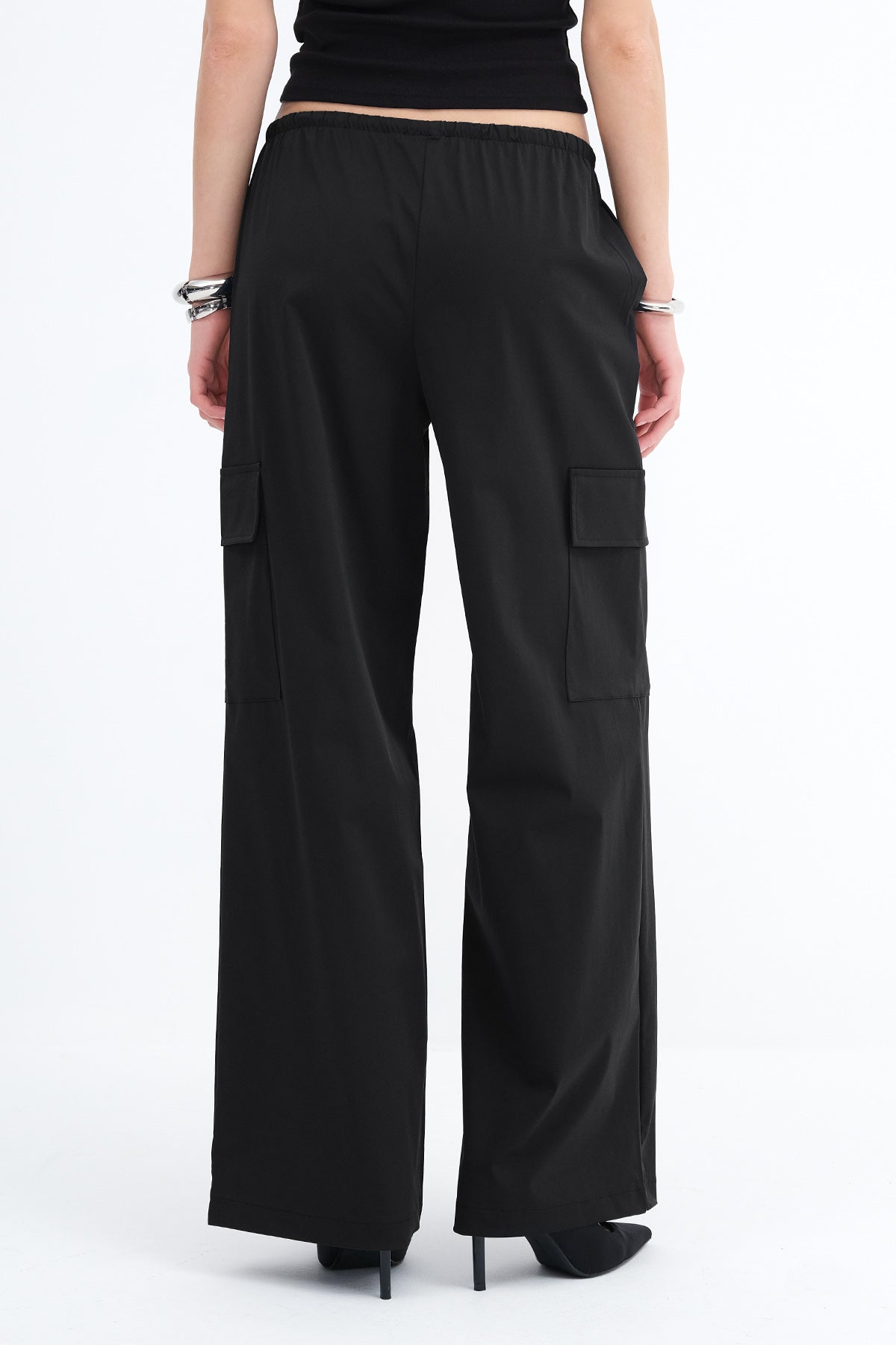 Black_Elastic-Waist-Cargo-Pants-addax