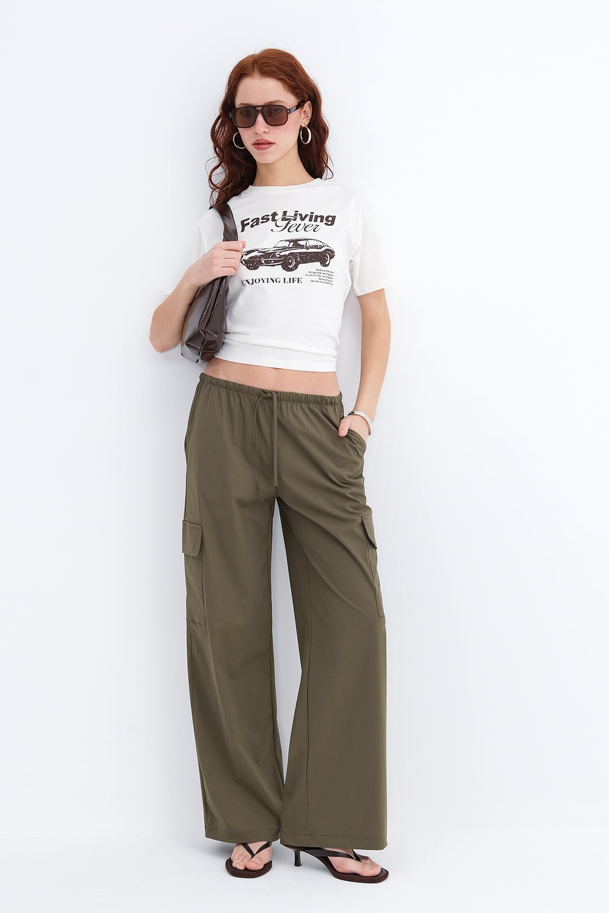 Oil-Green_Elastic-Waist-Cargo-Pants-addax