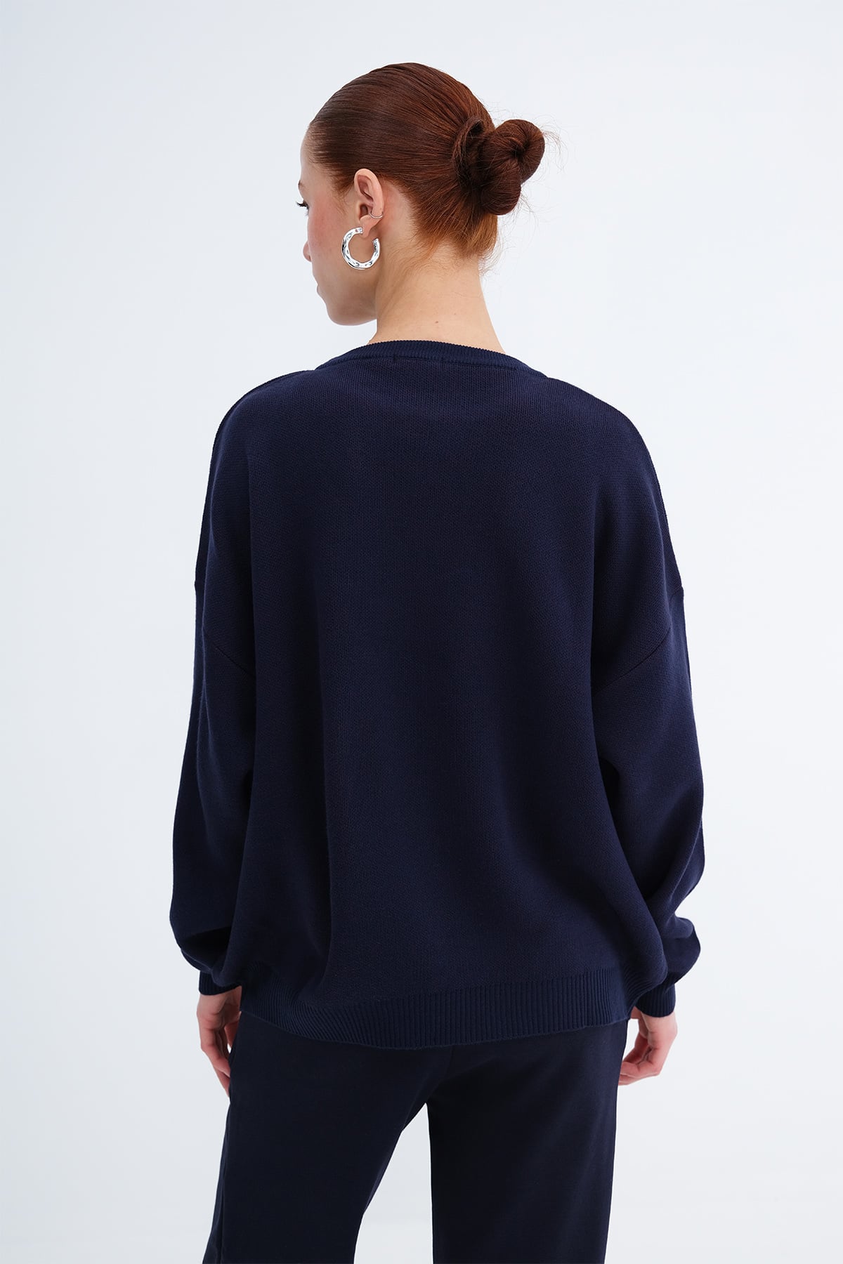 Dark-Night-Blue_Star-Knit-Sweater-addax