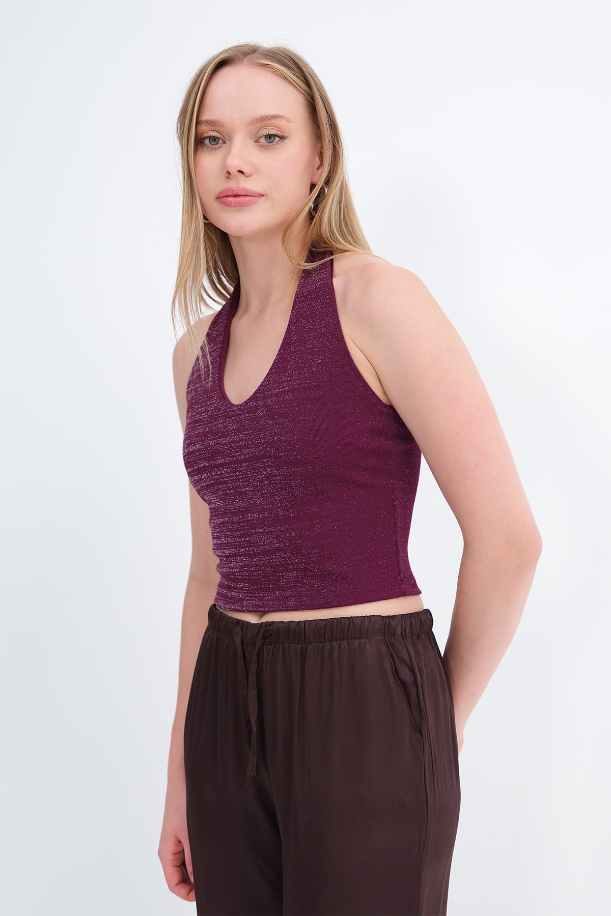 Gardenia_Halter-Neck-Blouse-addax