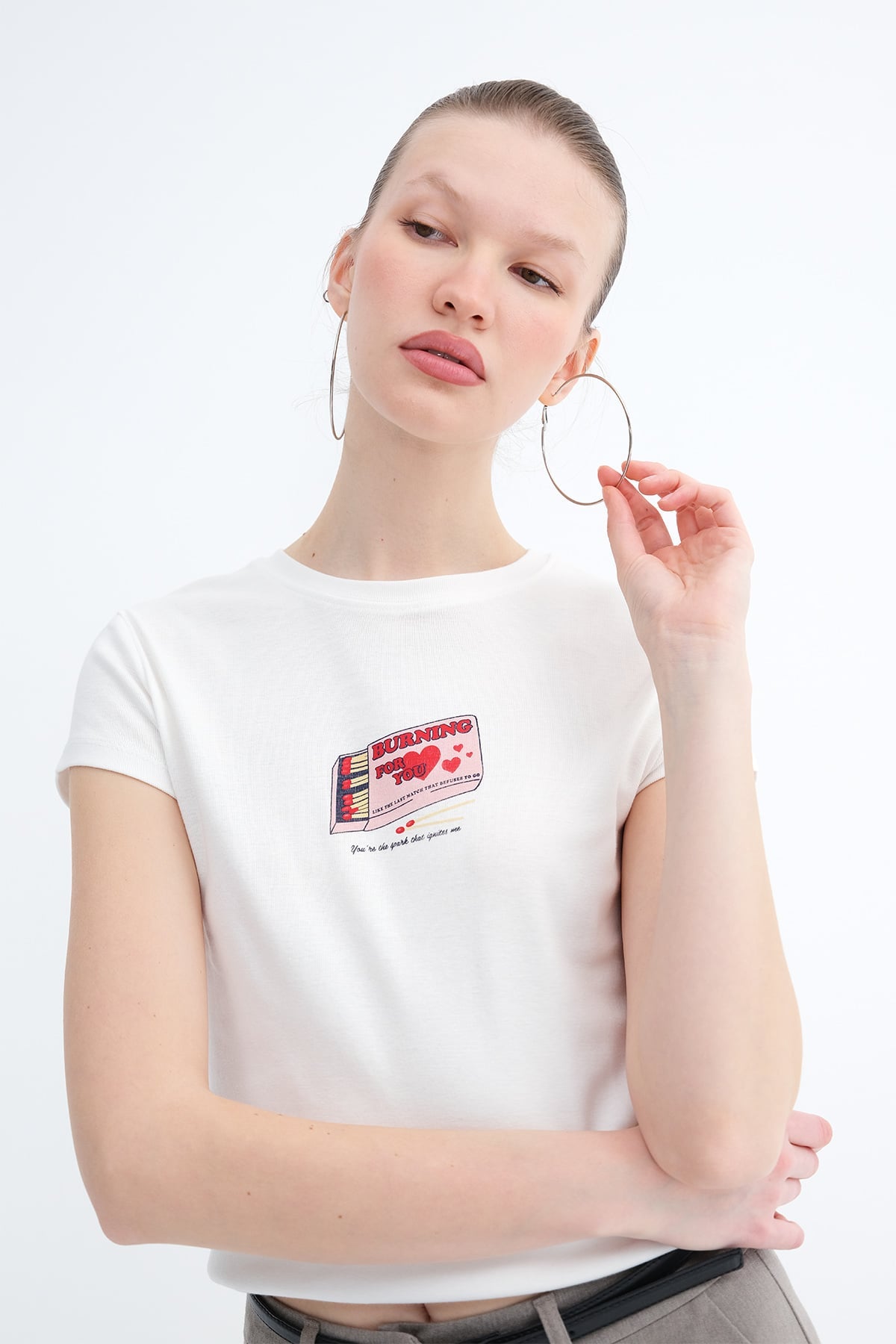 Ecru_Printed-Short-Sleeve-T-Shirt-addax