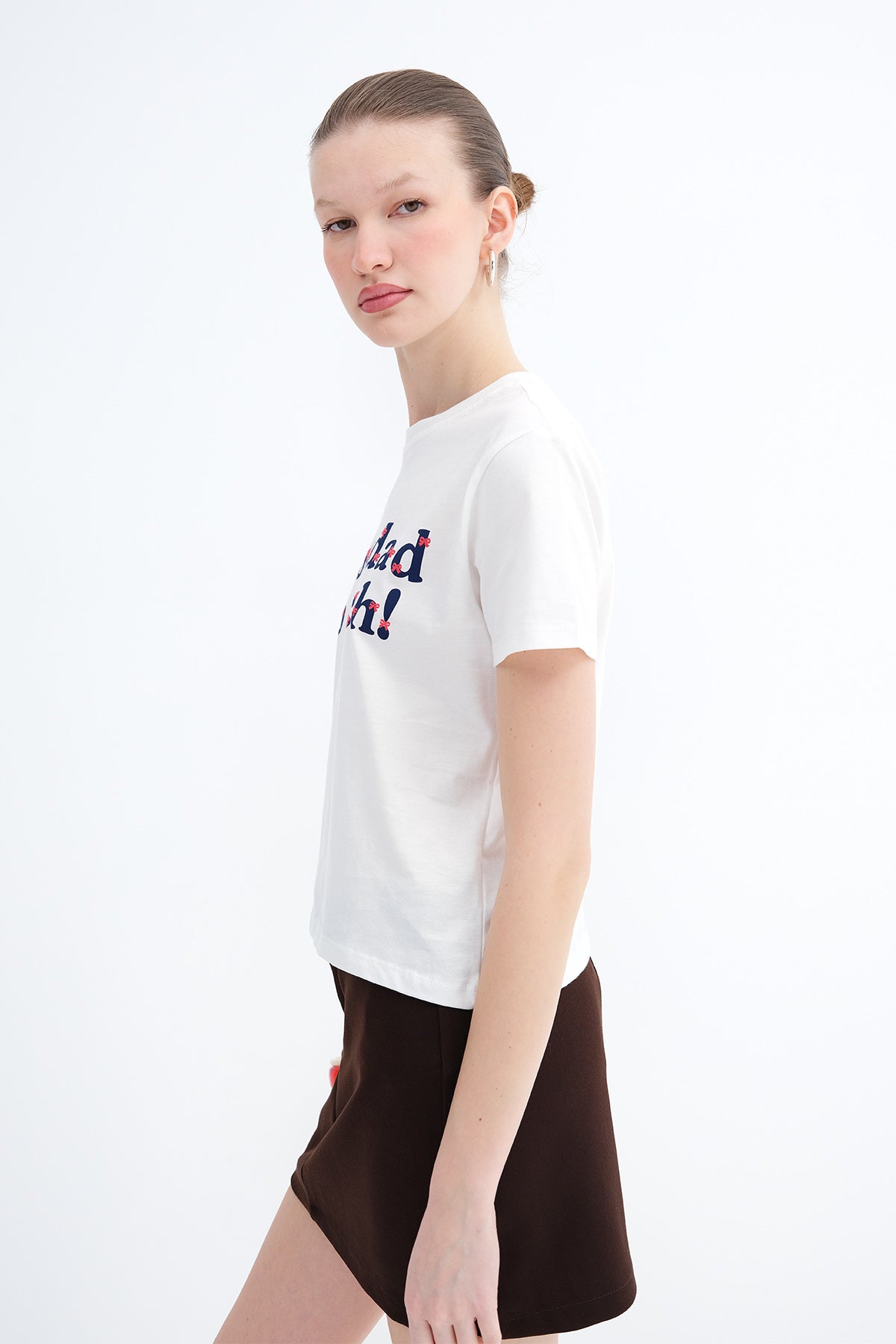 Ecru_Printed-T-Shirt-addax