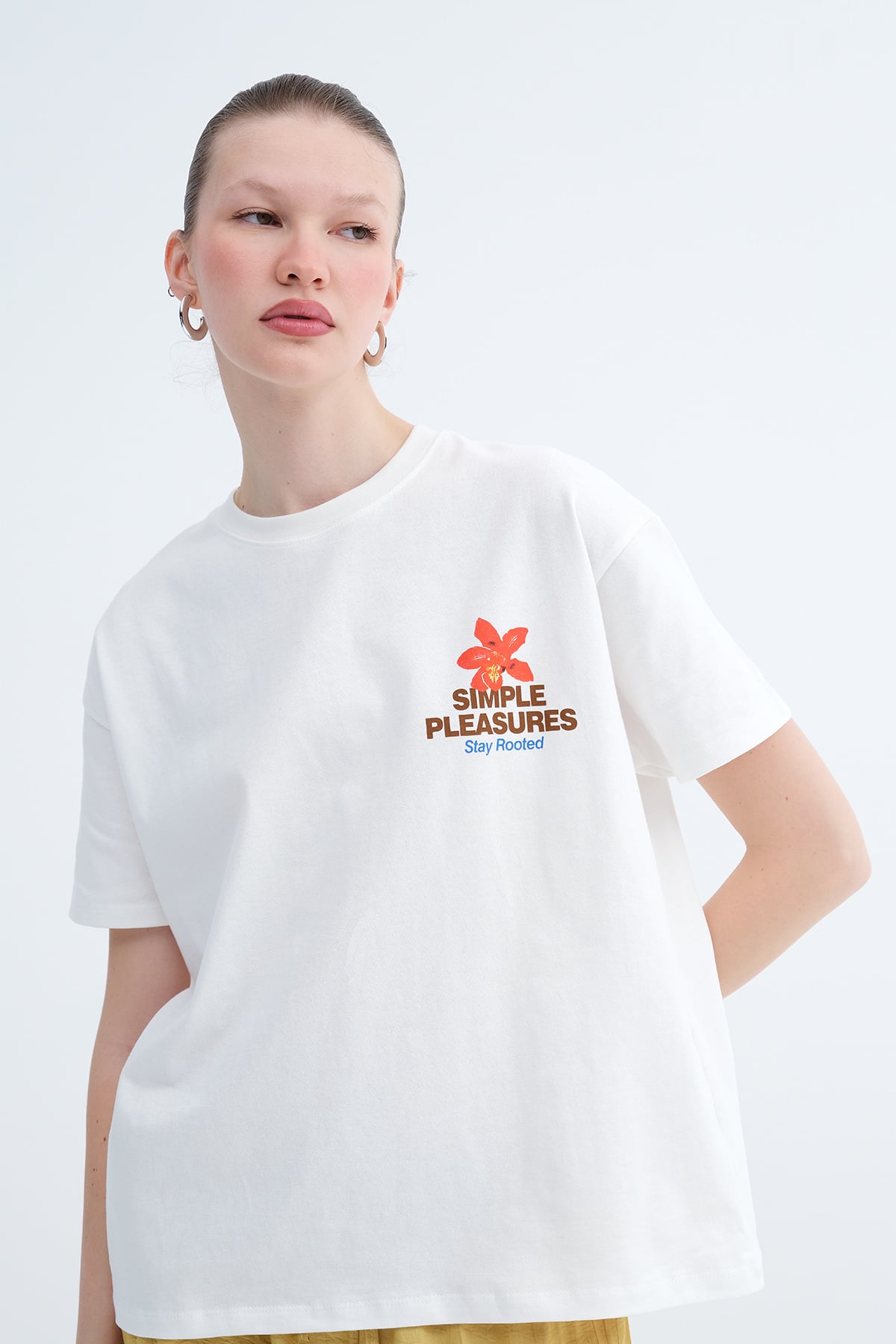 Ecru_Printed-Thick-T-Shirt-addax