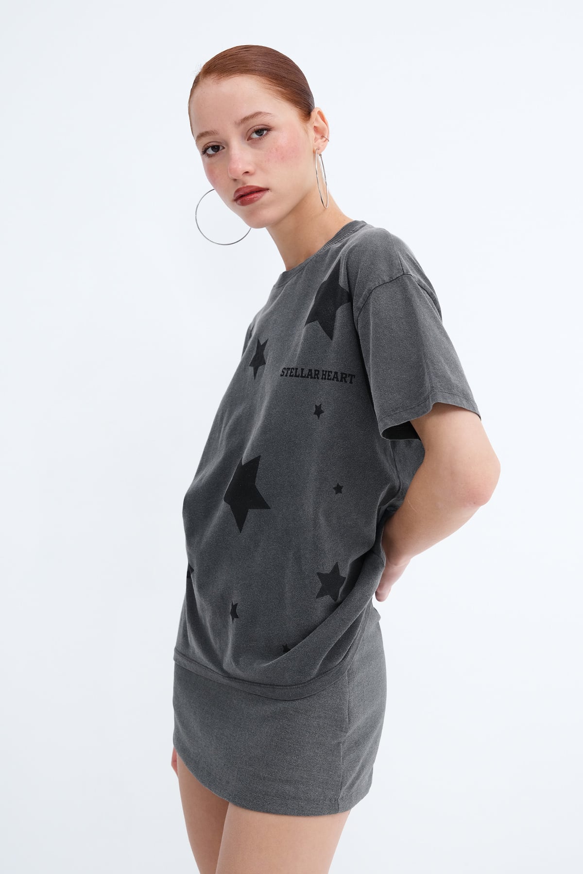 Acid-Lead-Grey_Star-Patterned-T-Shirt-addax