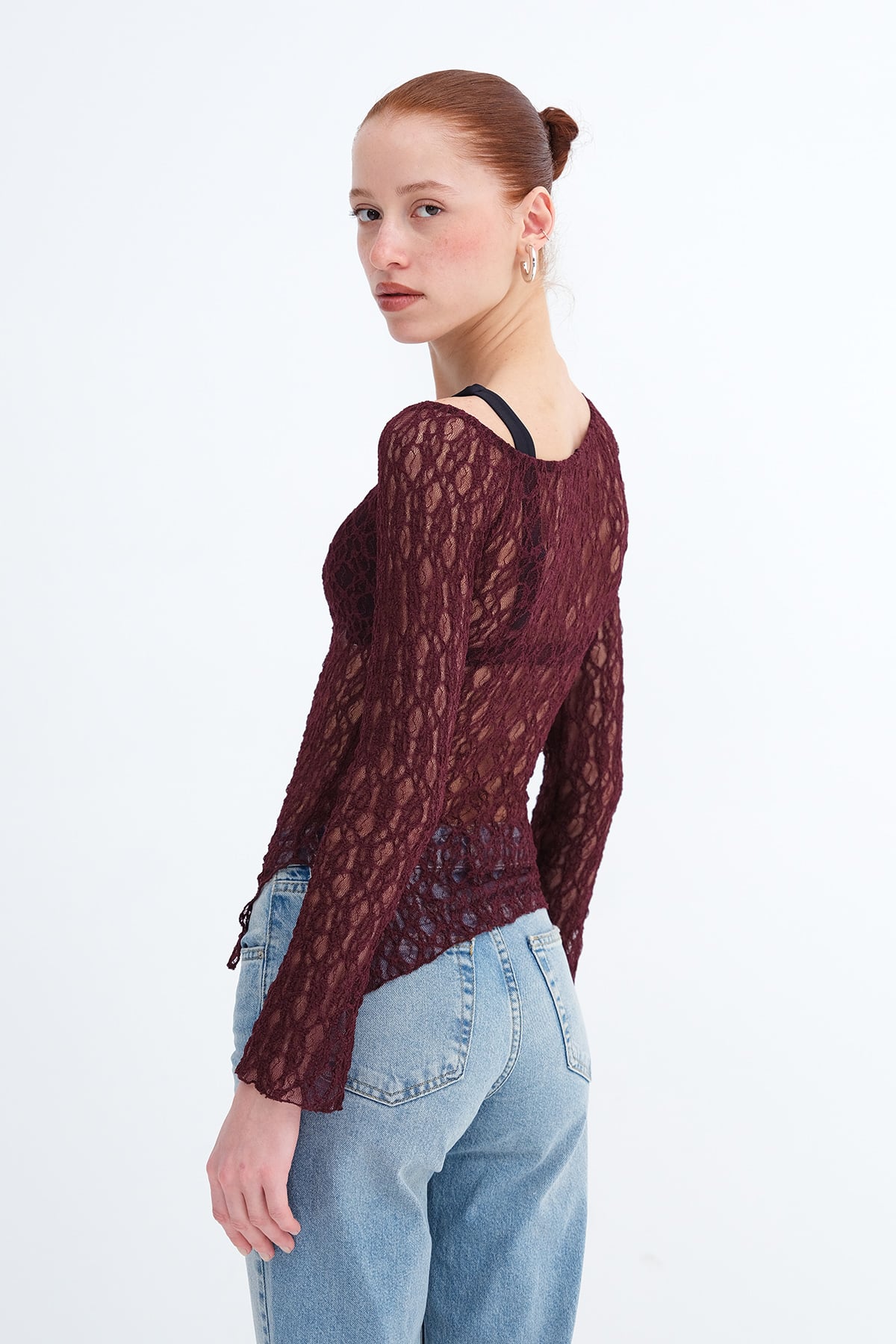 Gardenia_Asymmetric-Cut-Lace-Blouse-addax