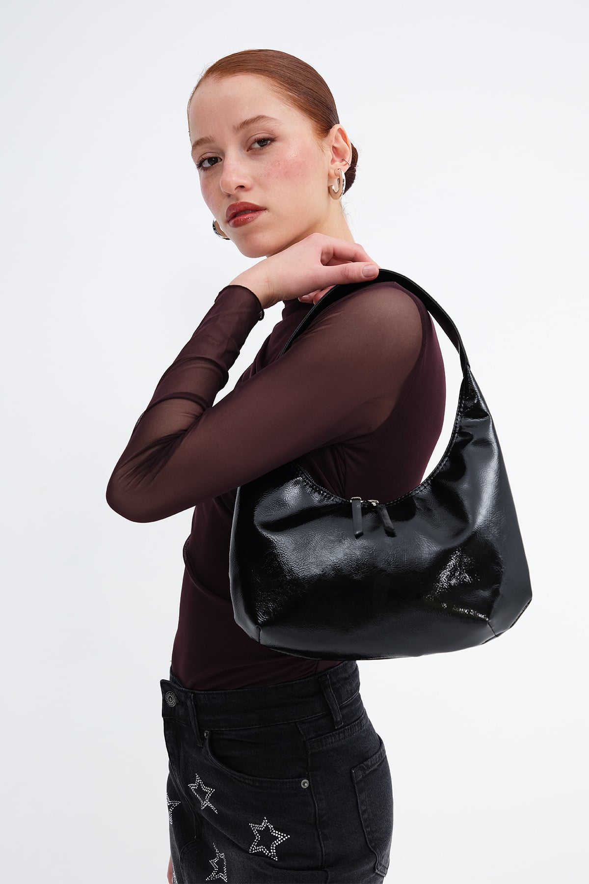 Black_Double-Zipper-Baguette-Bag-addax