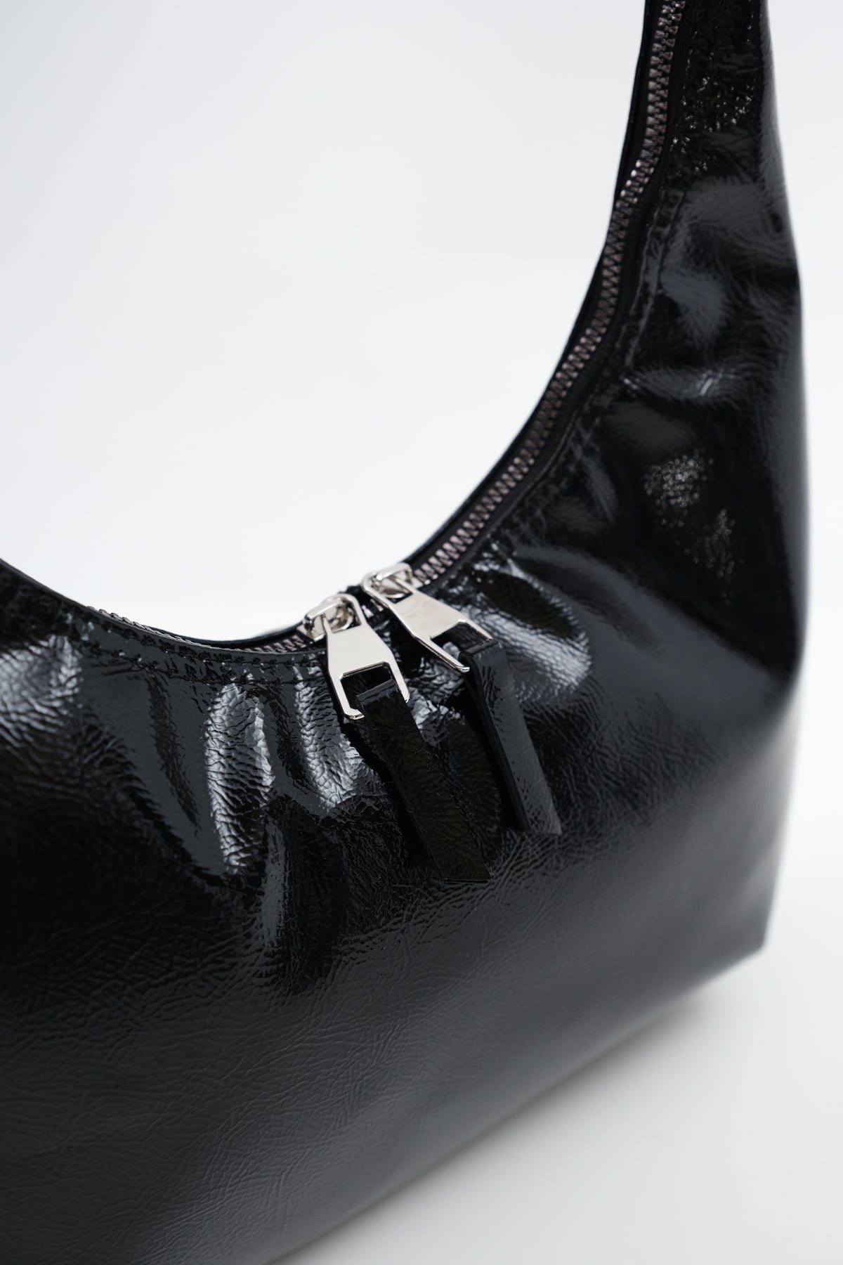 Black_Double-Zipper-Baguette-Bag-addax