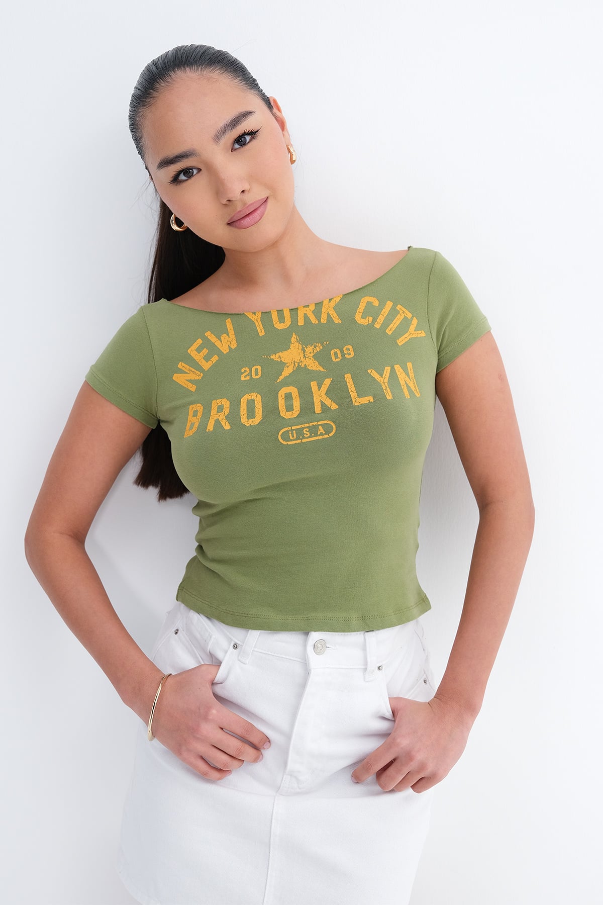 Boat Neck Printed T-shirt